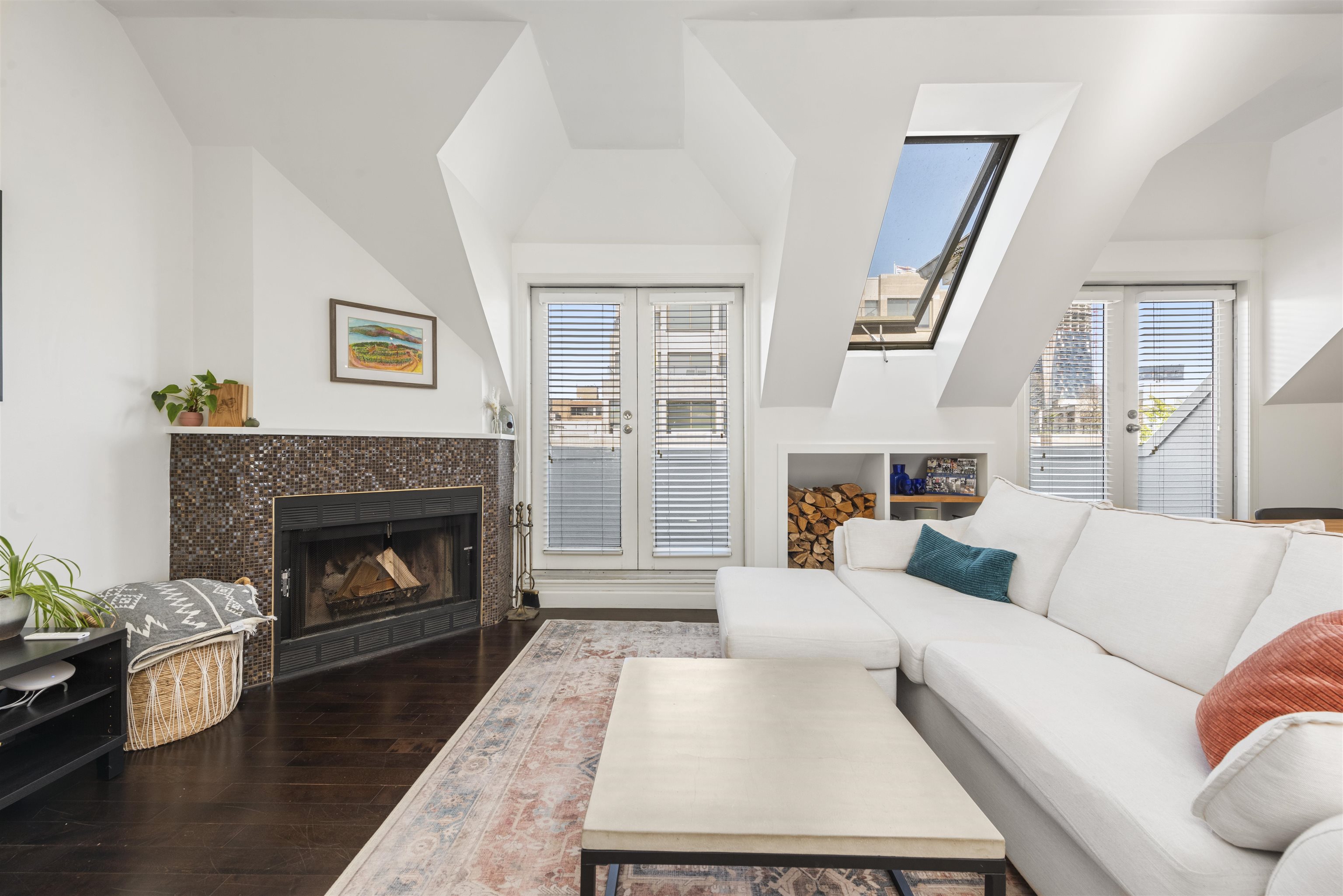 1858 W 1ST AVENUE, Vancouver BC V6J 1G5, R3021481, BC,