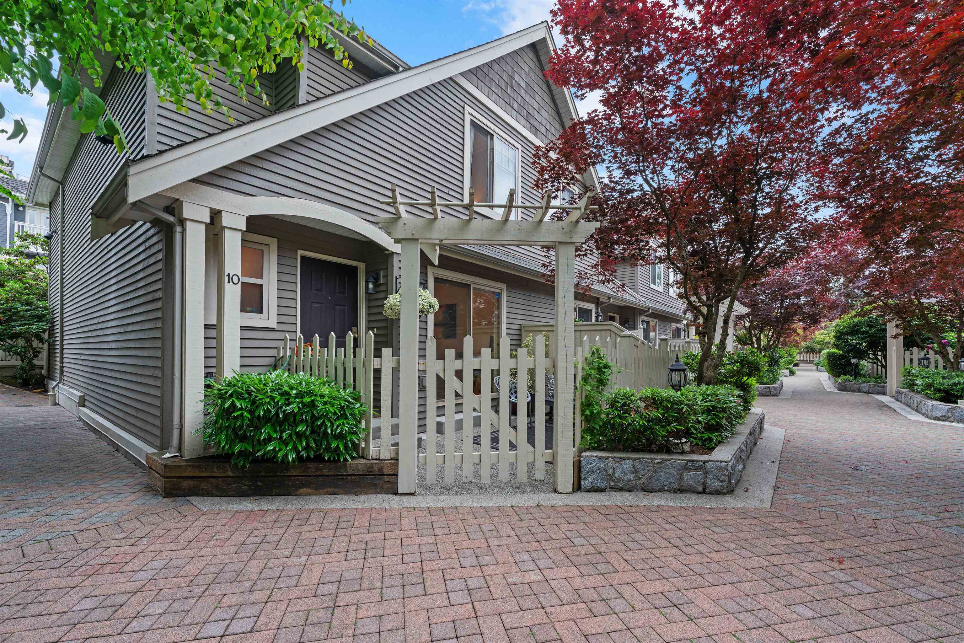 10 222 5TH STREET, R3021607, BC,
