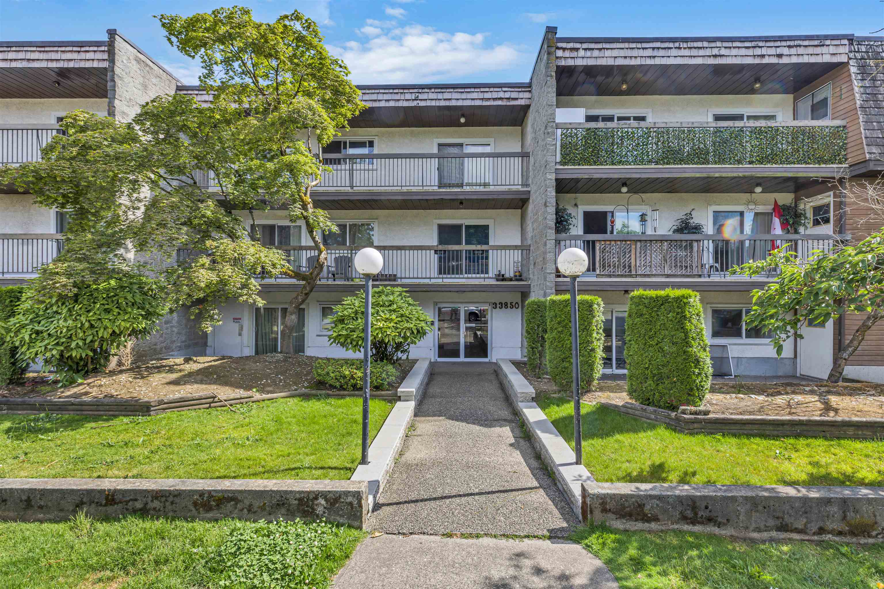 102 33850 FERN STREET, R3021844, BC,