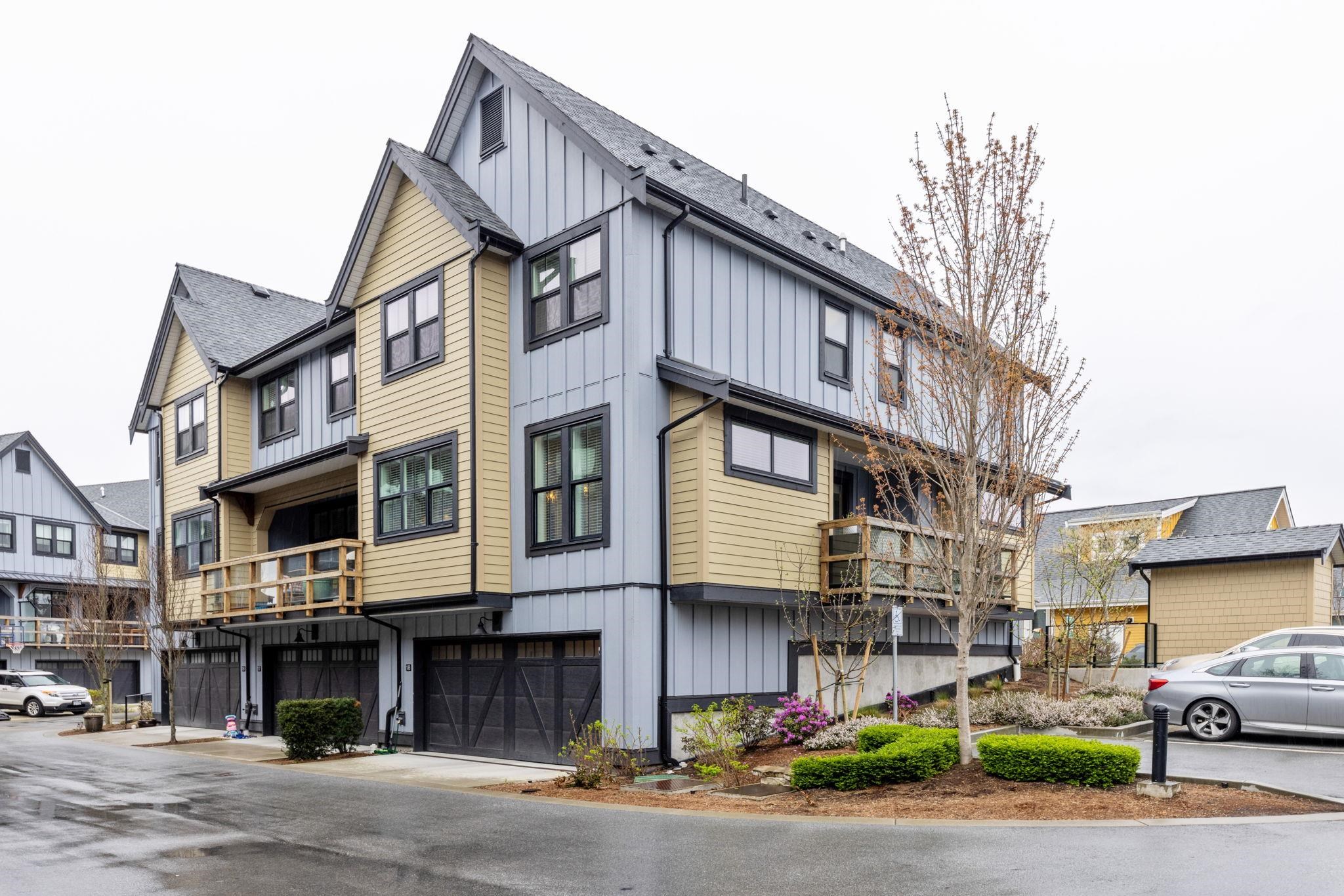18 6427 HAMMERMILL AVENUE, R3021979, BC,