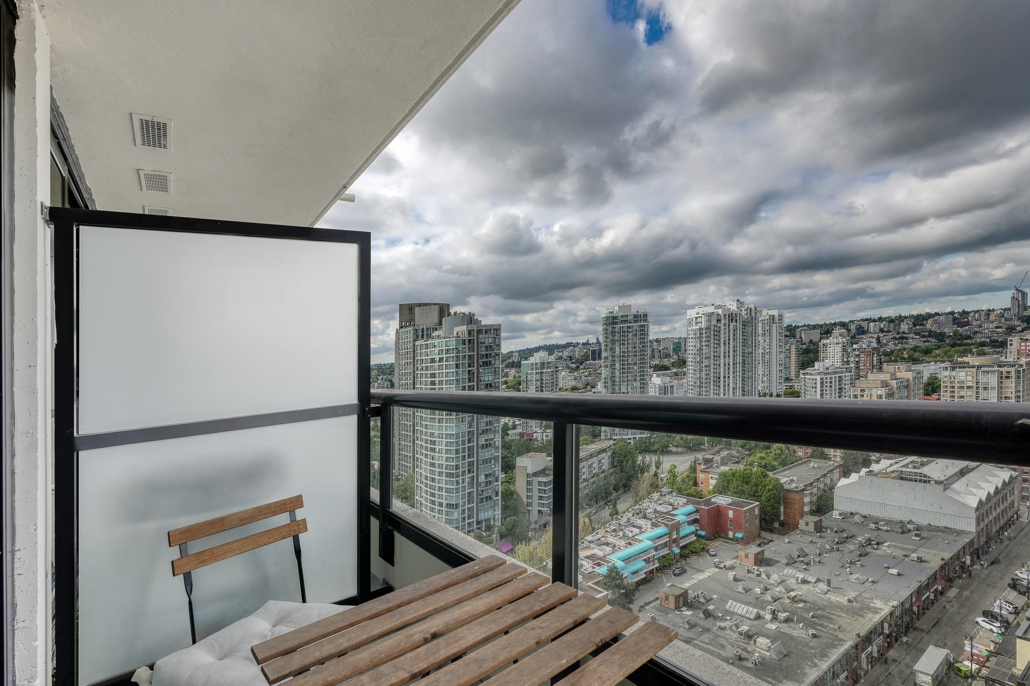 2409 977 MAINLAND STREET, R3022325, BC,