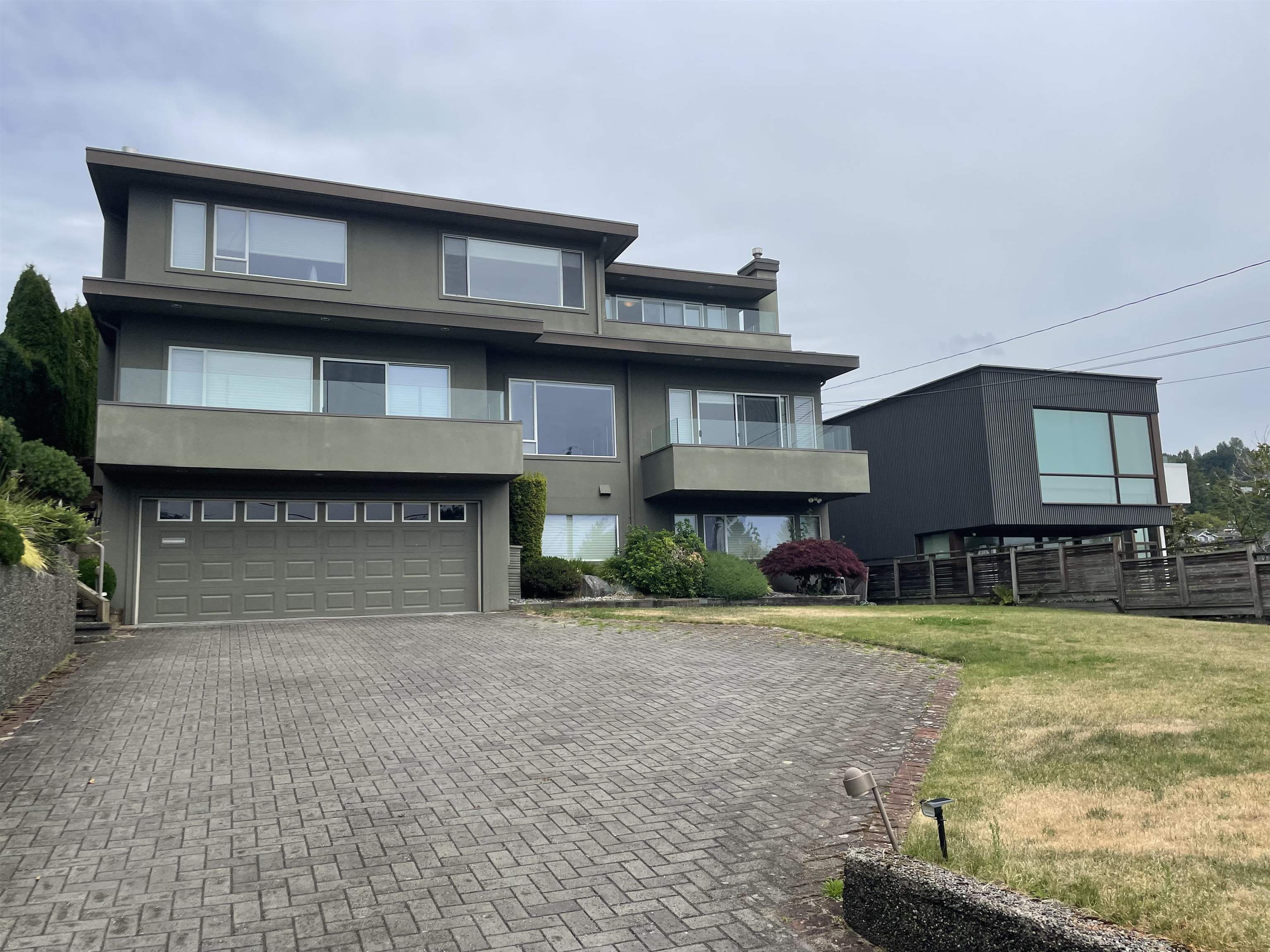 2557 LAWSON, West Vancouver BC V7V 2G1, R3022414, BC,