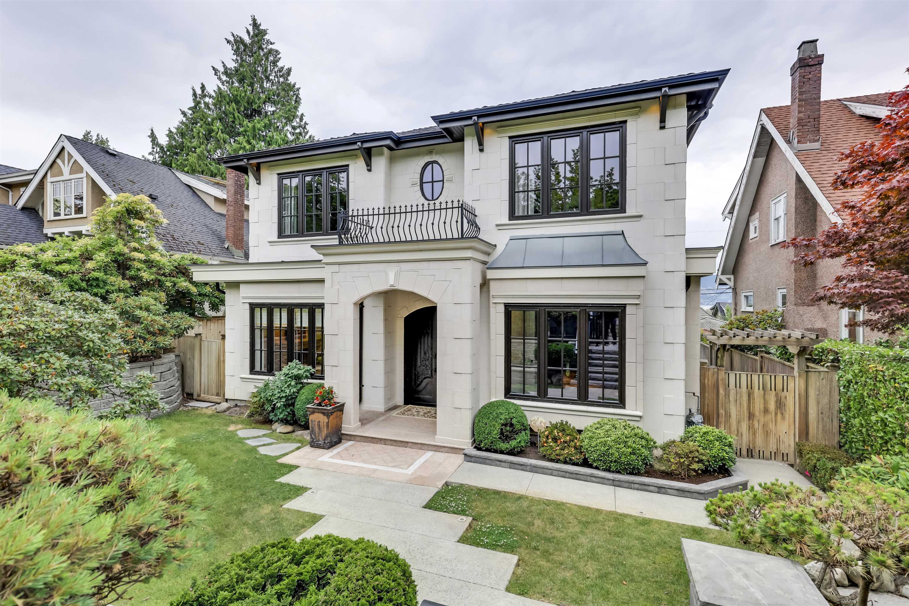 3963 W 11TH AVENUE, Vancouver BC V6R 2L1, R3022624, BC,