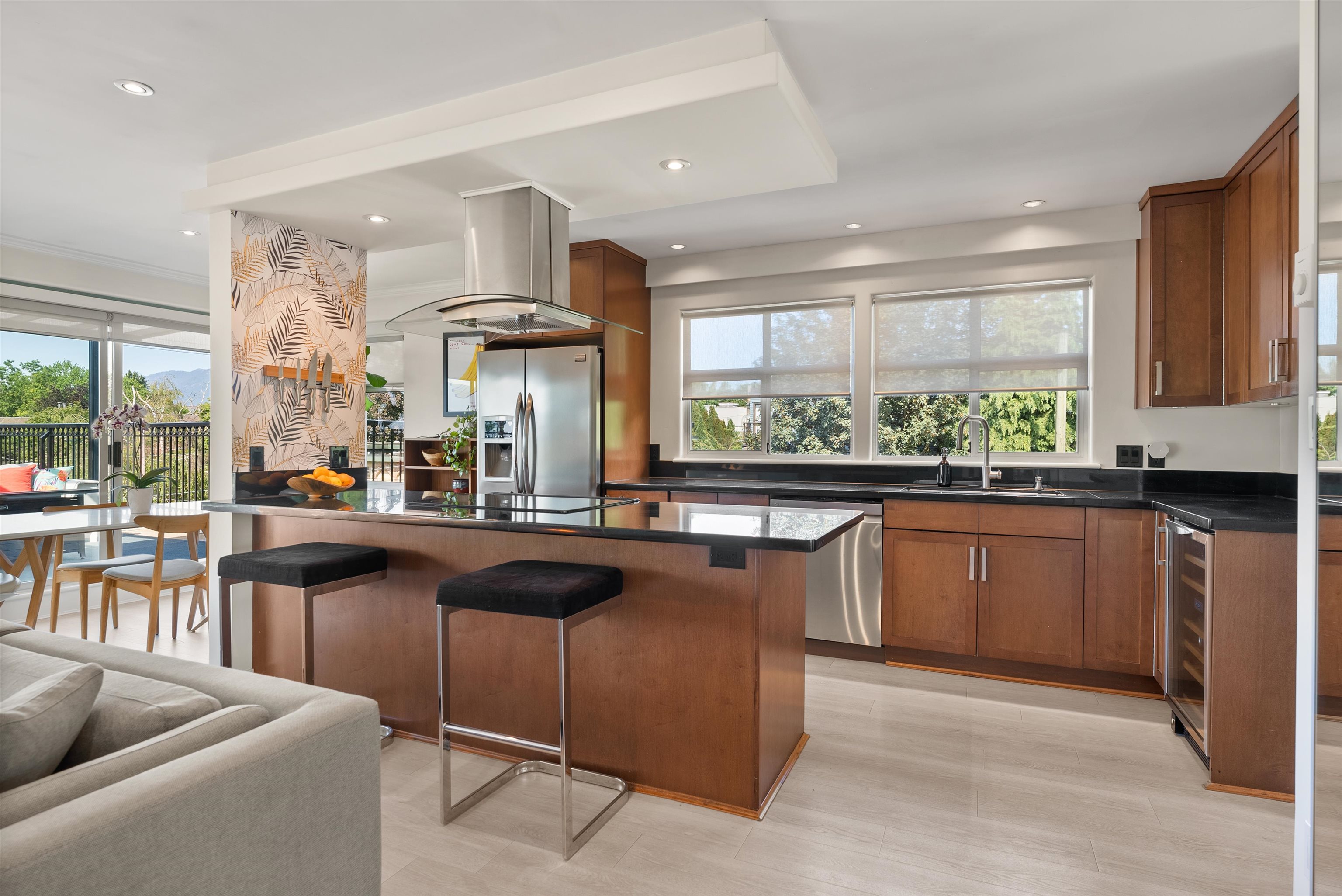 401 29 TEMPLETON DRIVE, R3022995, BC,