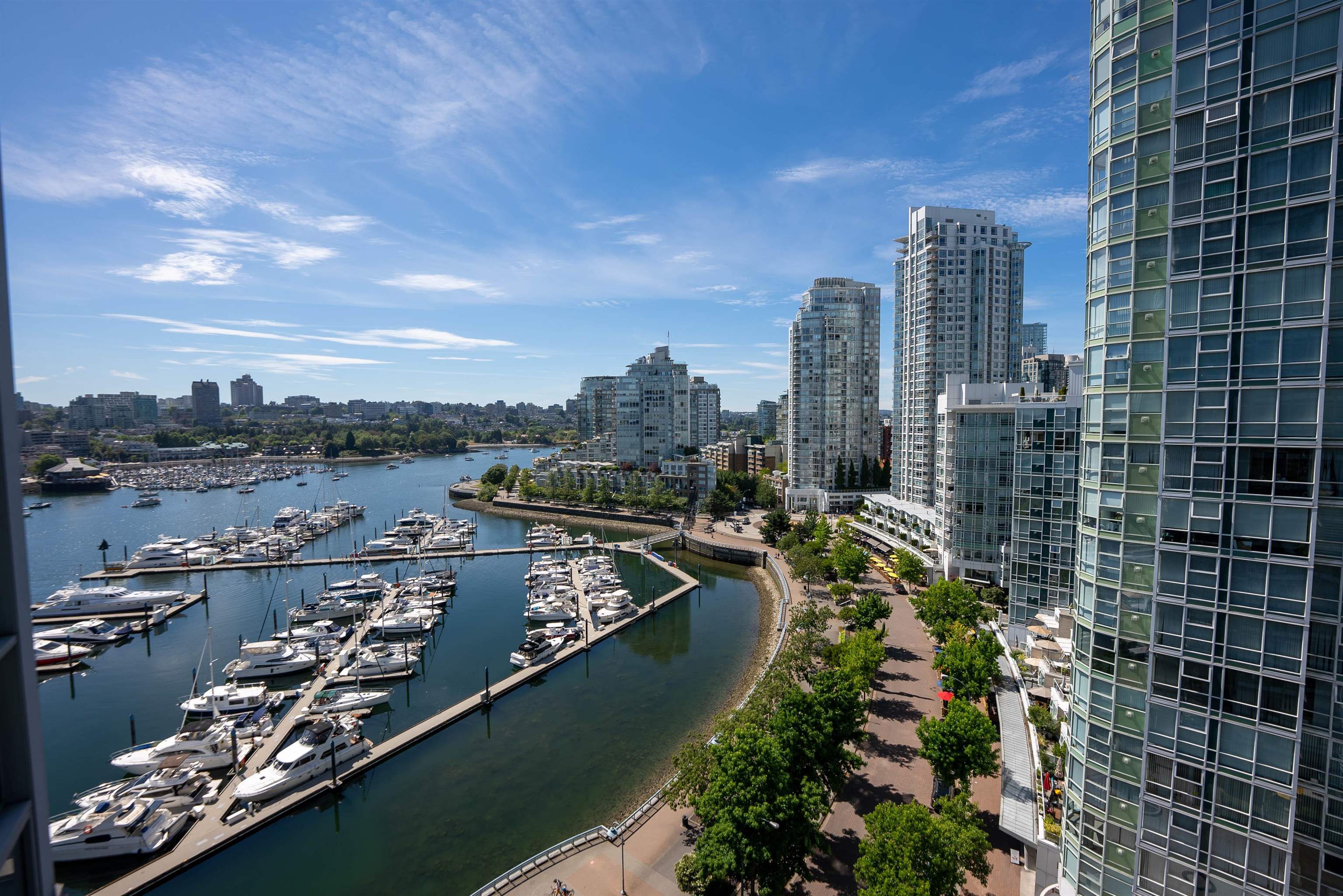 1703 1067 MARINASIDE CRESCENT, R3023500, BC,