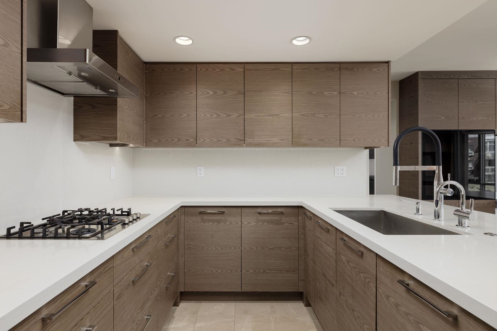 302 688 FAIRCHILD ROAD, R3023635, BC,