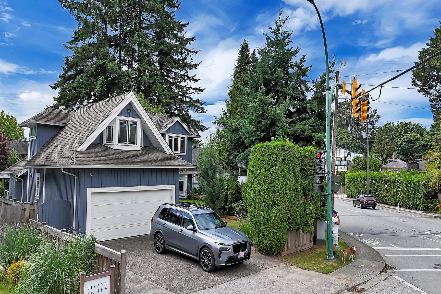 633 FIR STREET, North Vancouver BC V7M 1W3, R3023789, BC,
