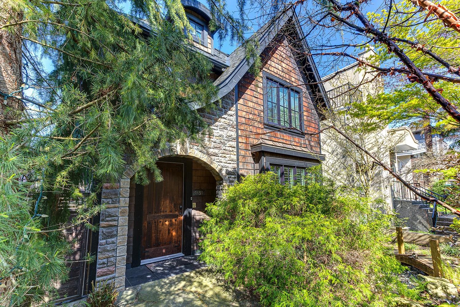 4459 W 5TH AVENUE, Vancouver BC V6R 1S4, R3024109, BC,