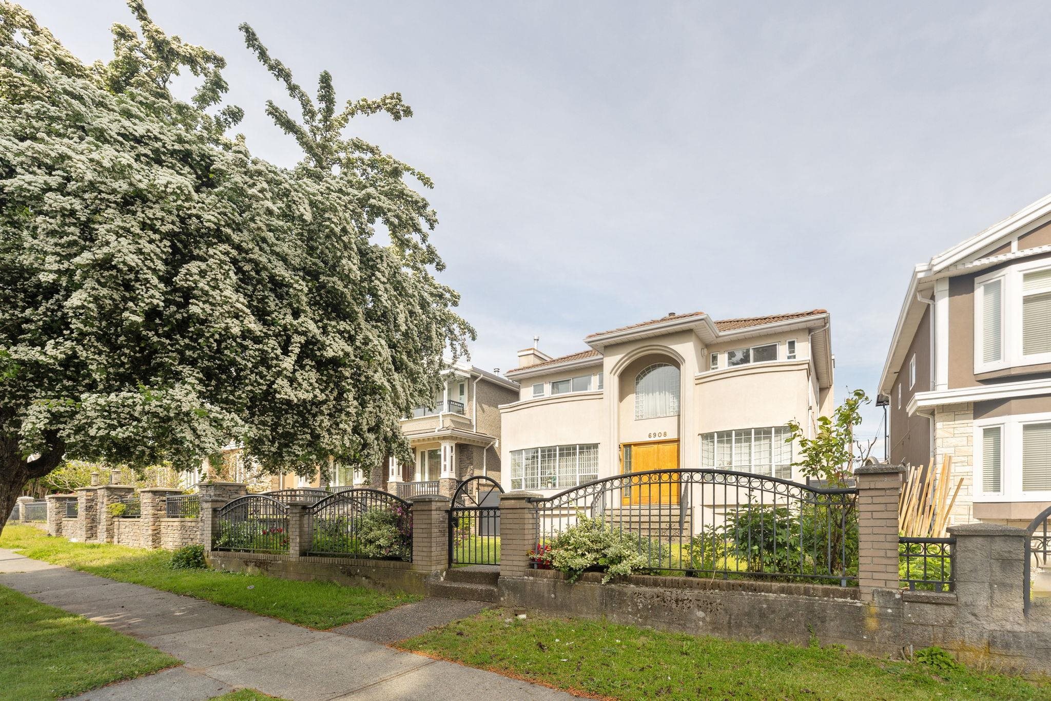 6908 DAWSON STREET, Vancouver BC V5S 2W3, R3024316, BC,