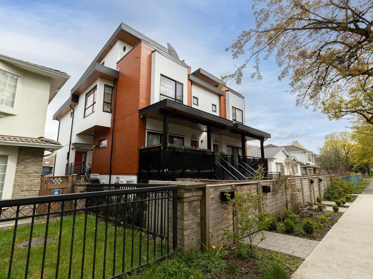 5140 SLOCAN STREET, Vancouver BC V5R 2A5, R3024365, BC,