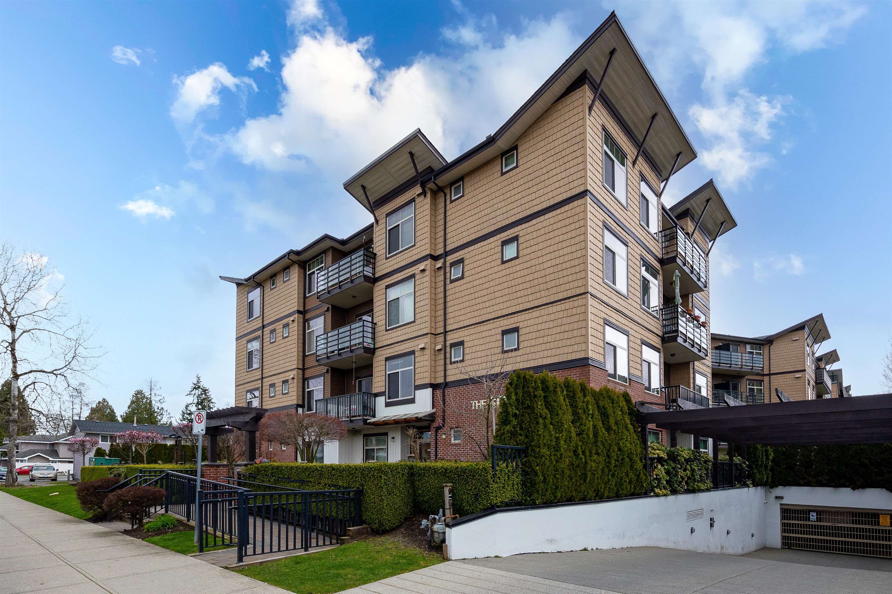 304 8168 120A STREET, R3024935, BC,