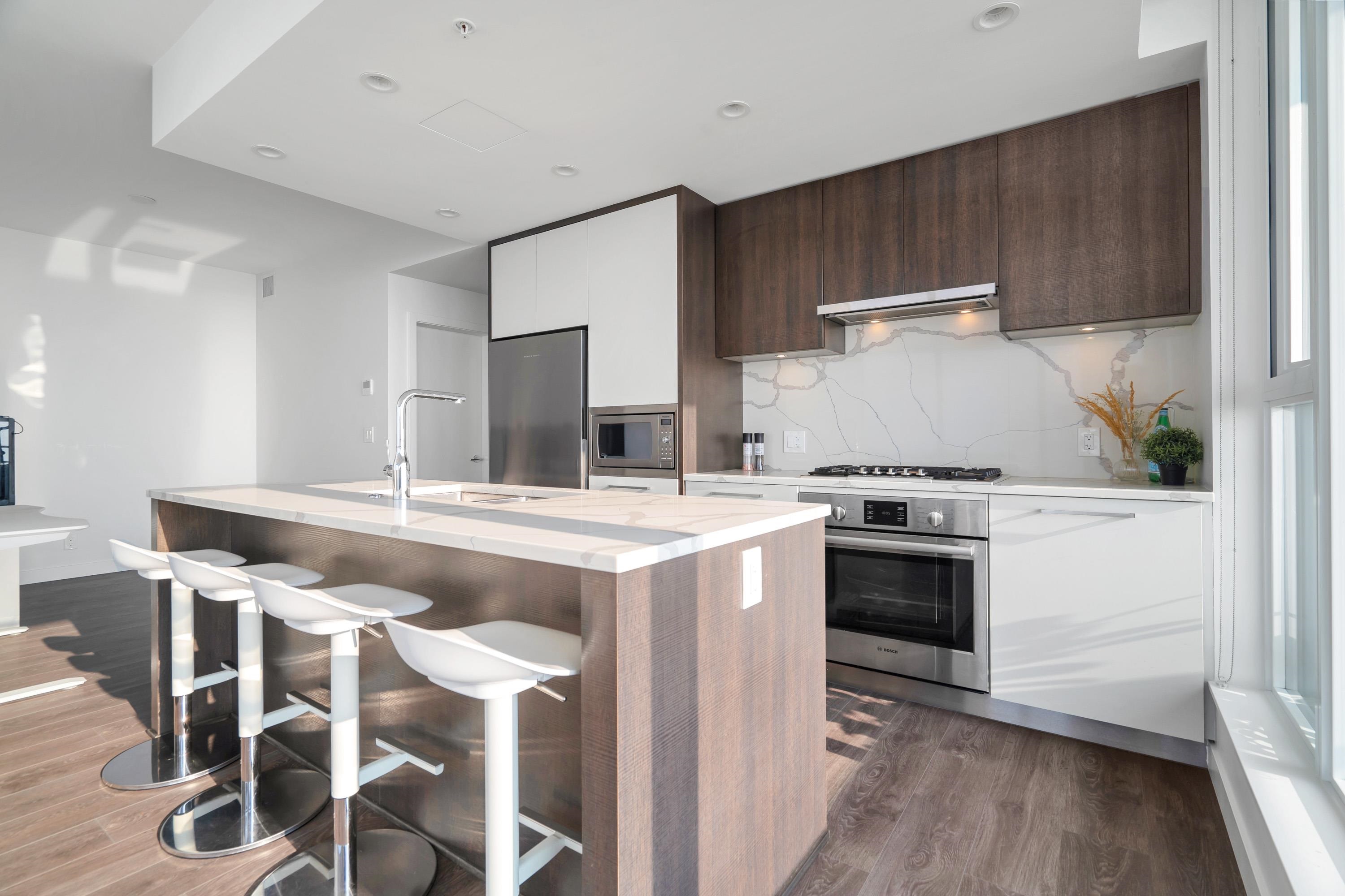 3806 567 CLARKE ROAD, R3025009, BC,