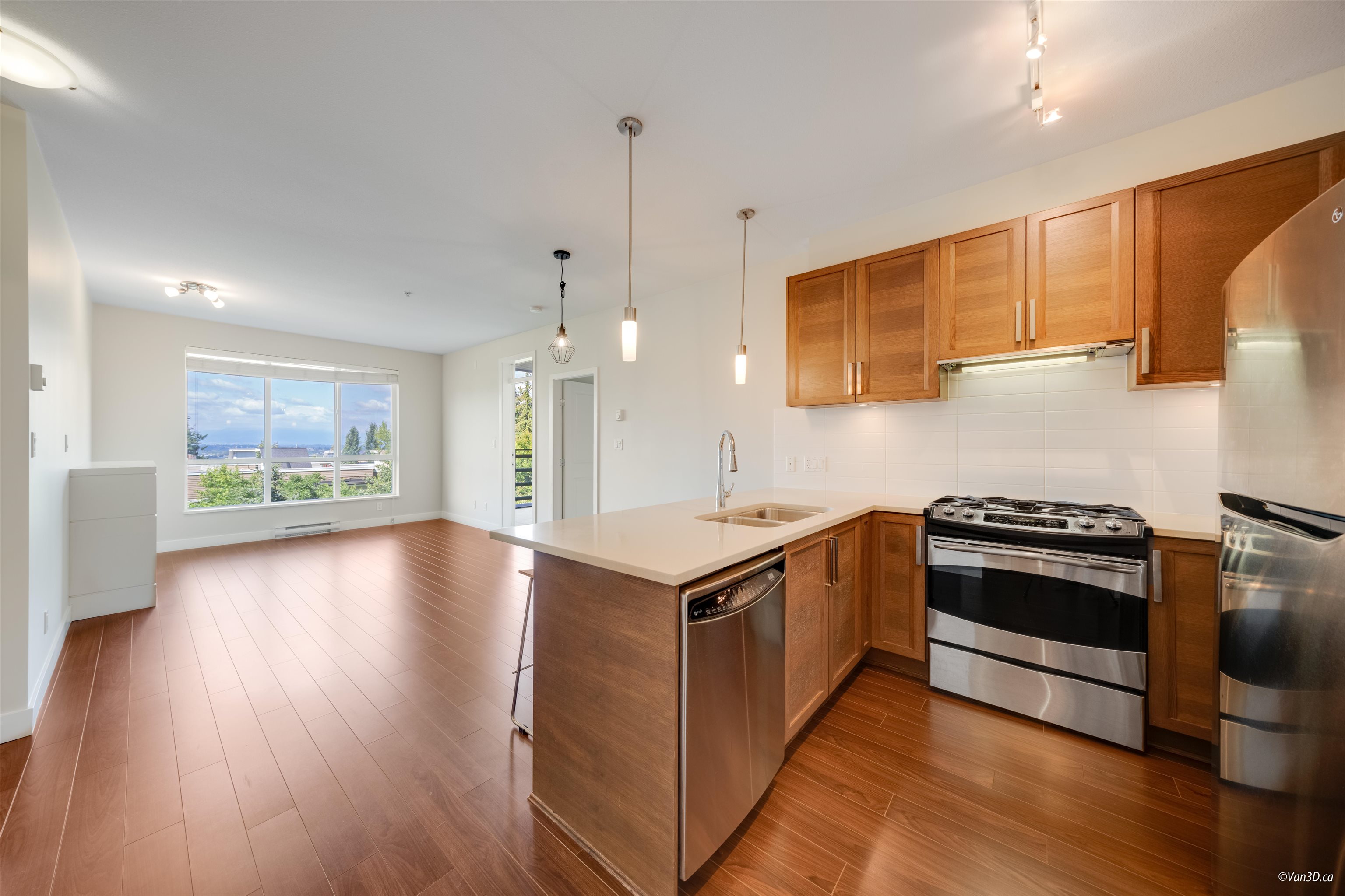 210 15850 26 AVENUE, R3025010, BC,