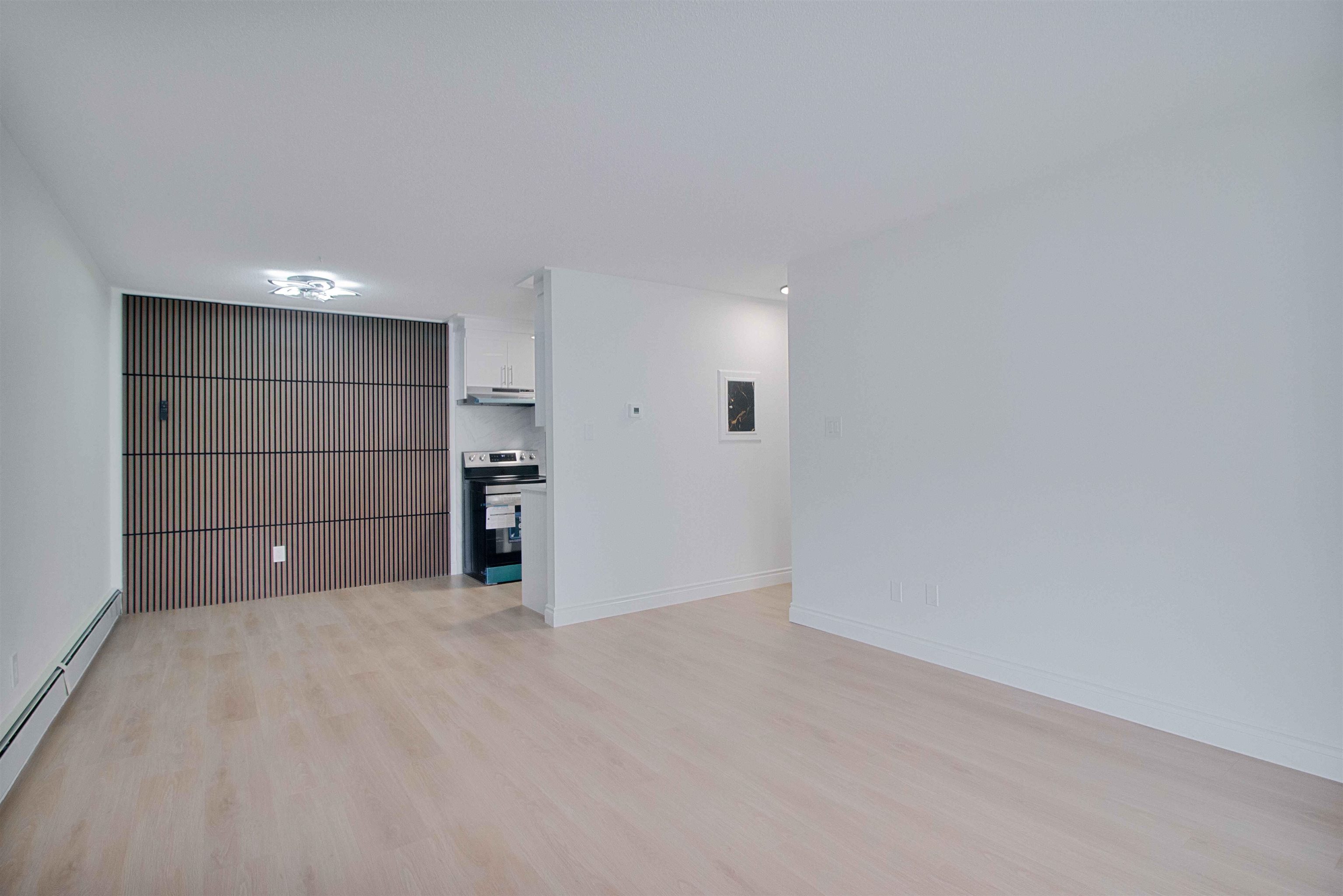 205 1331 FIR STREET, R3025121, BC,