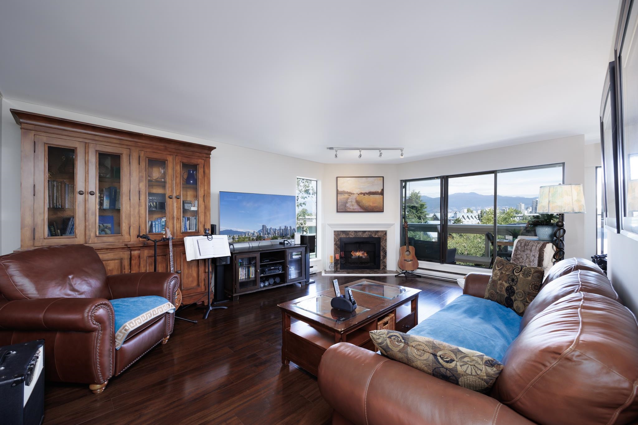 203 1299 7TH AVENUE, R3025286, BC,