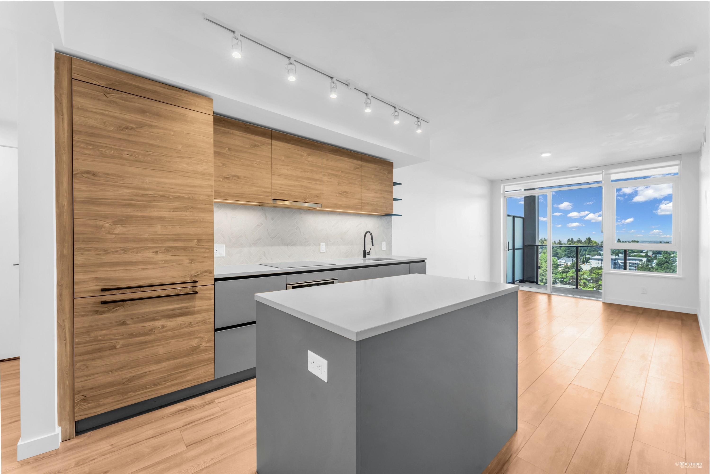 1712 10448 UNIVERSITY DRIVE, R3025713, BC,