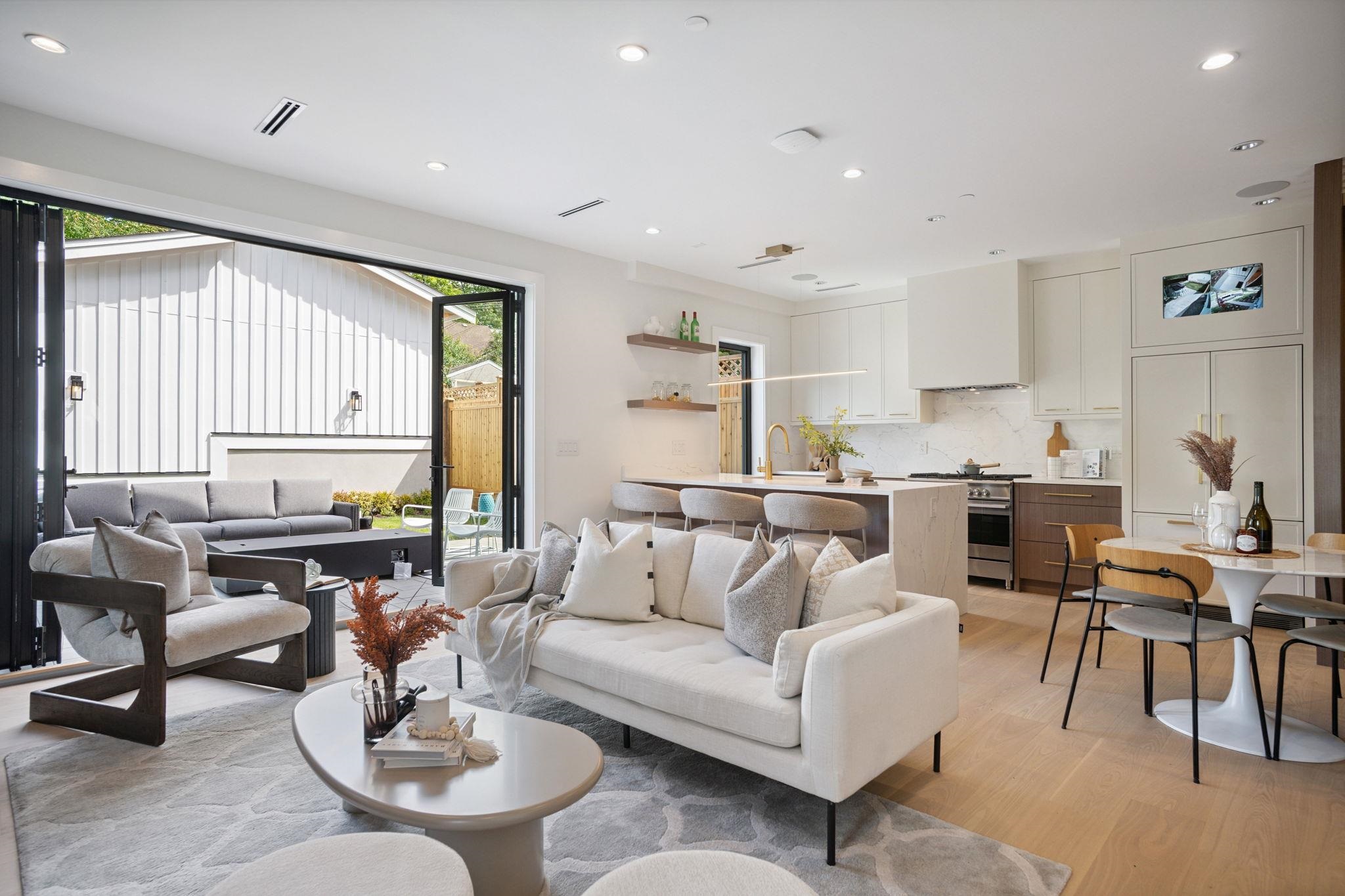 1876 GARDEN DRIVE, Vancouver BC V5N 4W7, R3025866, BC,