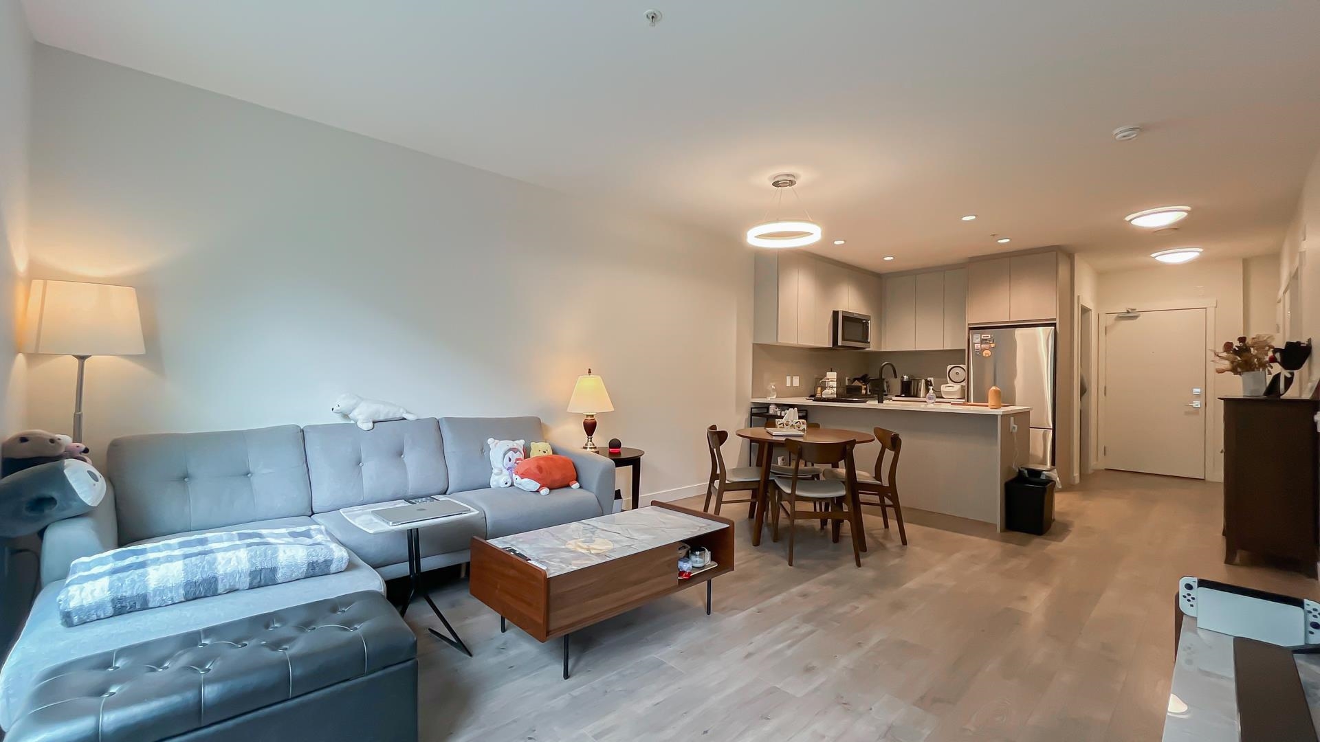 104 707 COMO LAKE AVENUE, R3025977, BC,