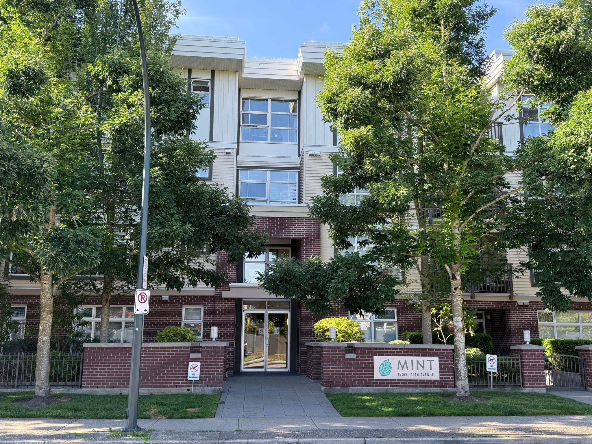 MLS® listing #R3025996 for sale located at 402 15168 19 AVENUE