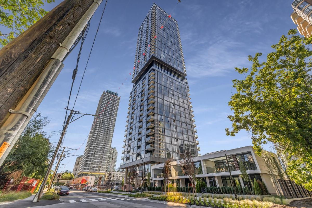 3305 5987 WILSON, R3026348, BC,