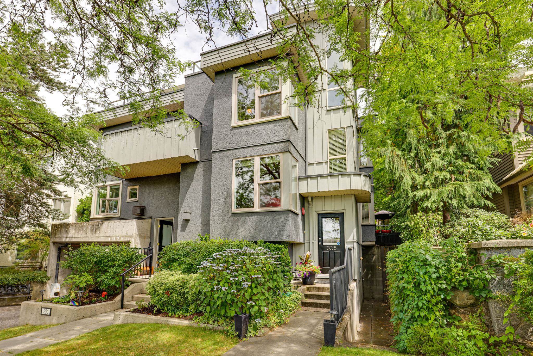208 E 5TH STREET, North Vancouver BC V7L 1L7, R3026417, BC,
