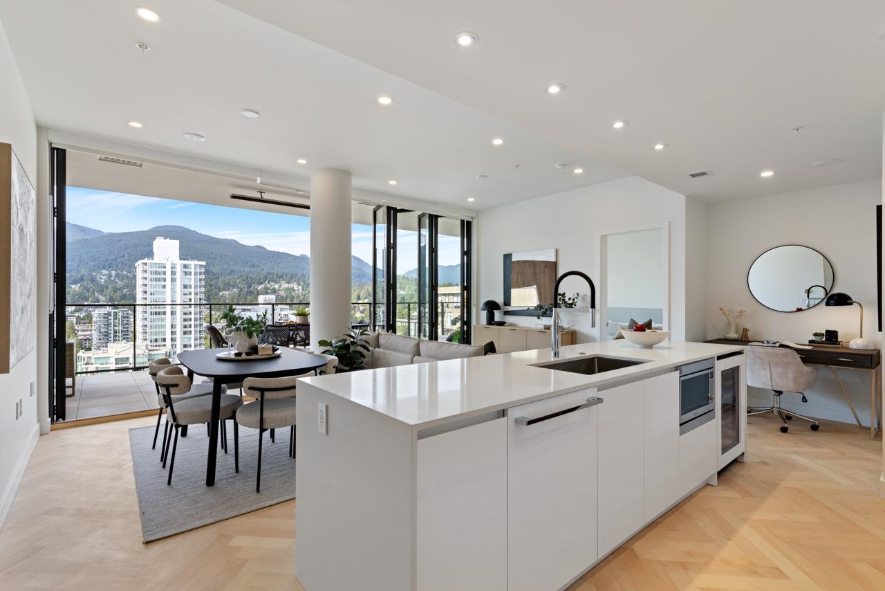 1704 135 13TH STREET, R3026486, BC,