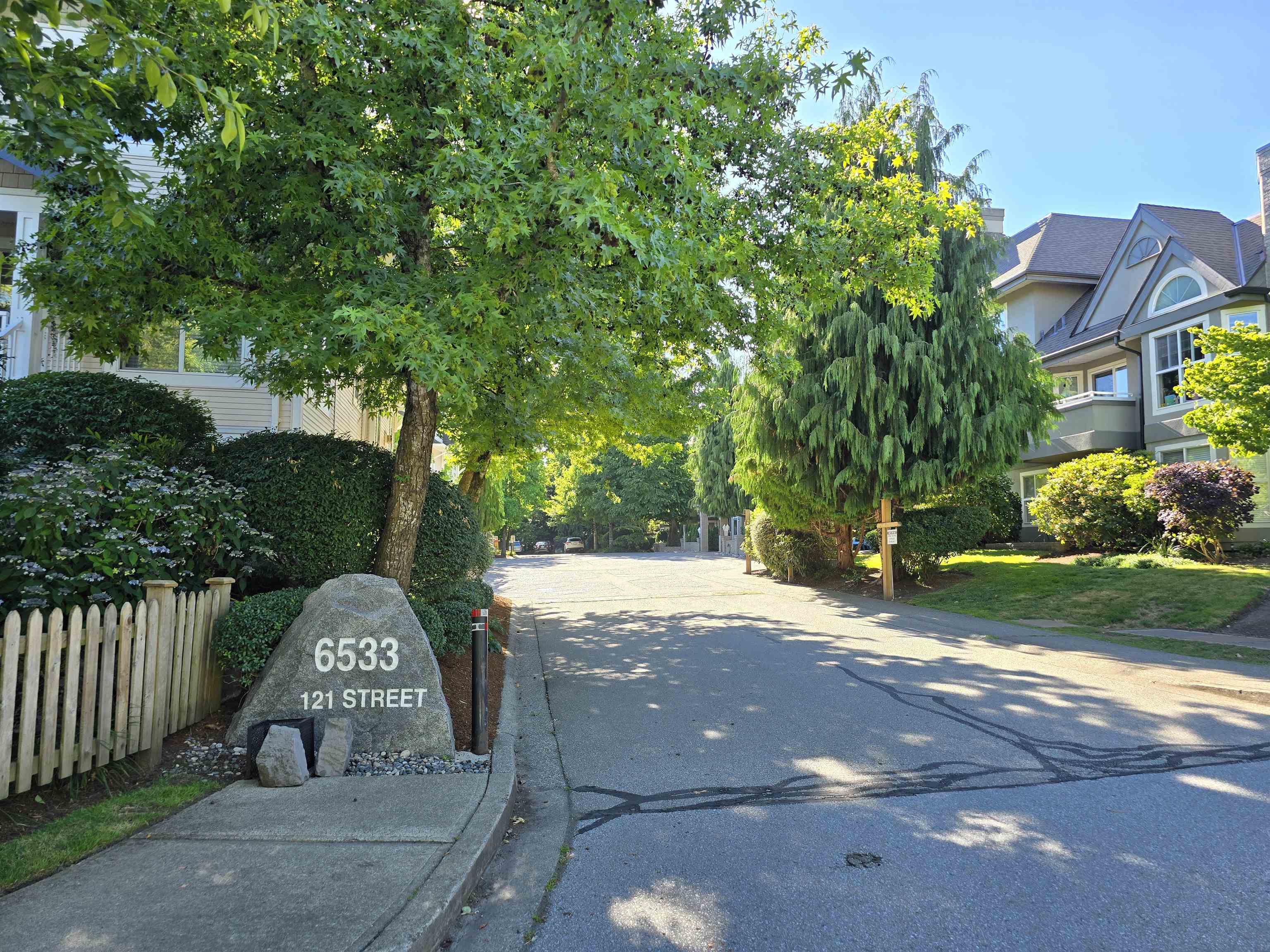 68 6533 121 STREET, R3026920, BC,
