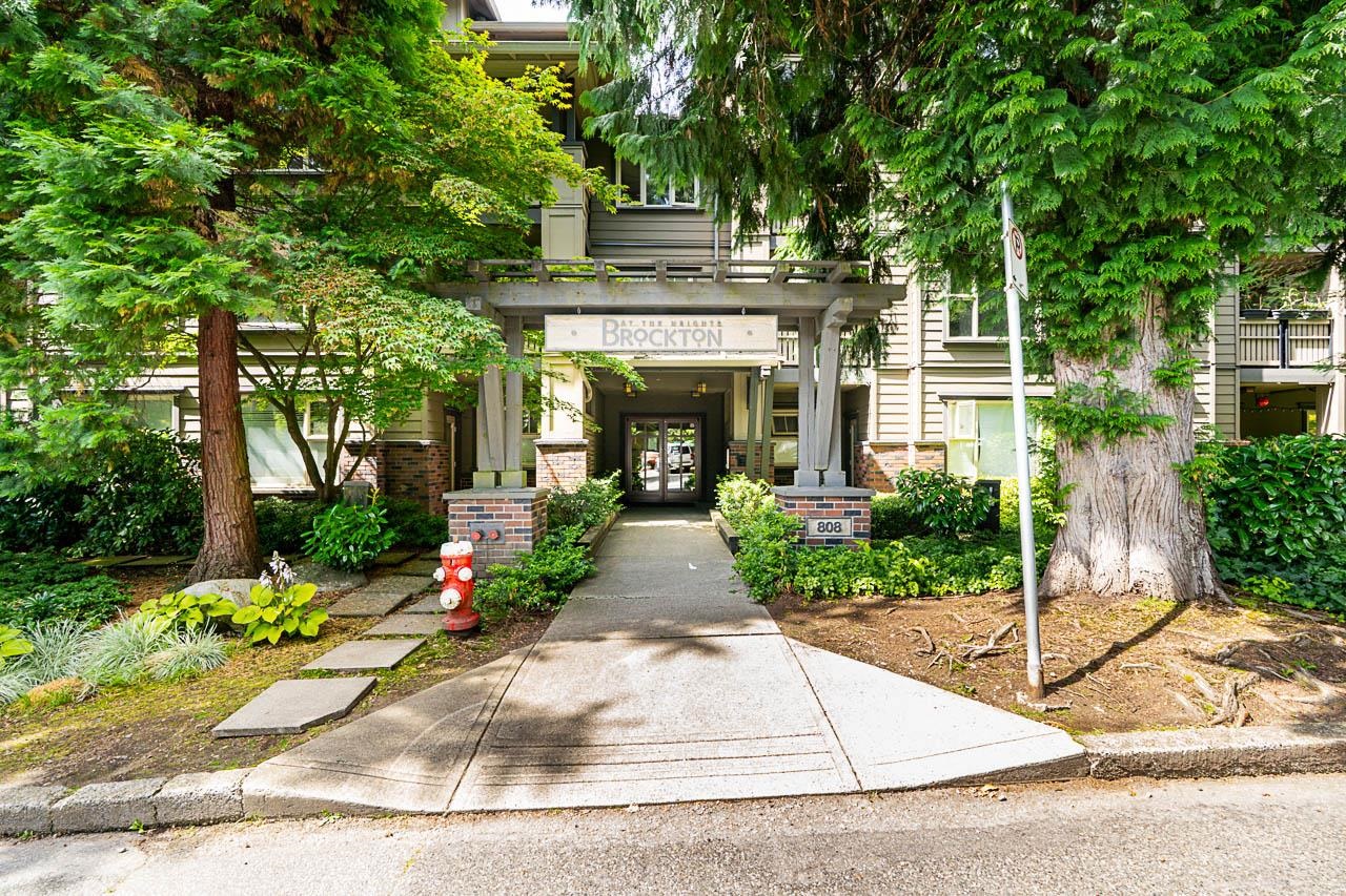 113 808 SANGSTER PLACE, R3026972, BC,