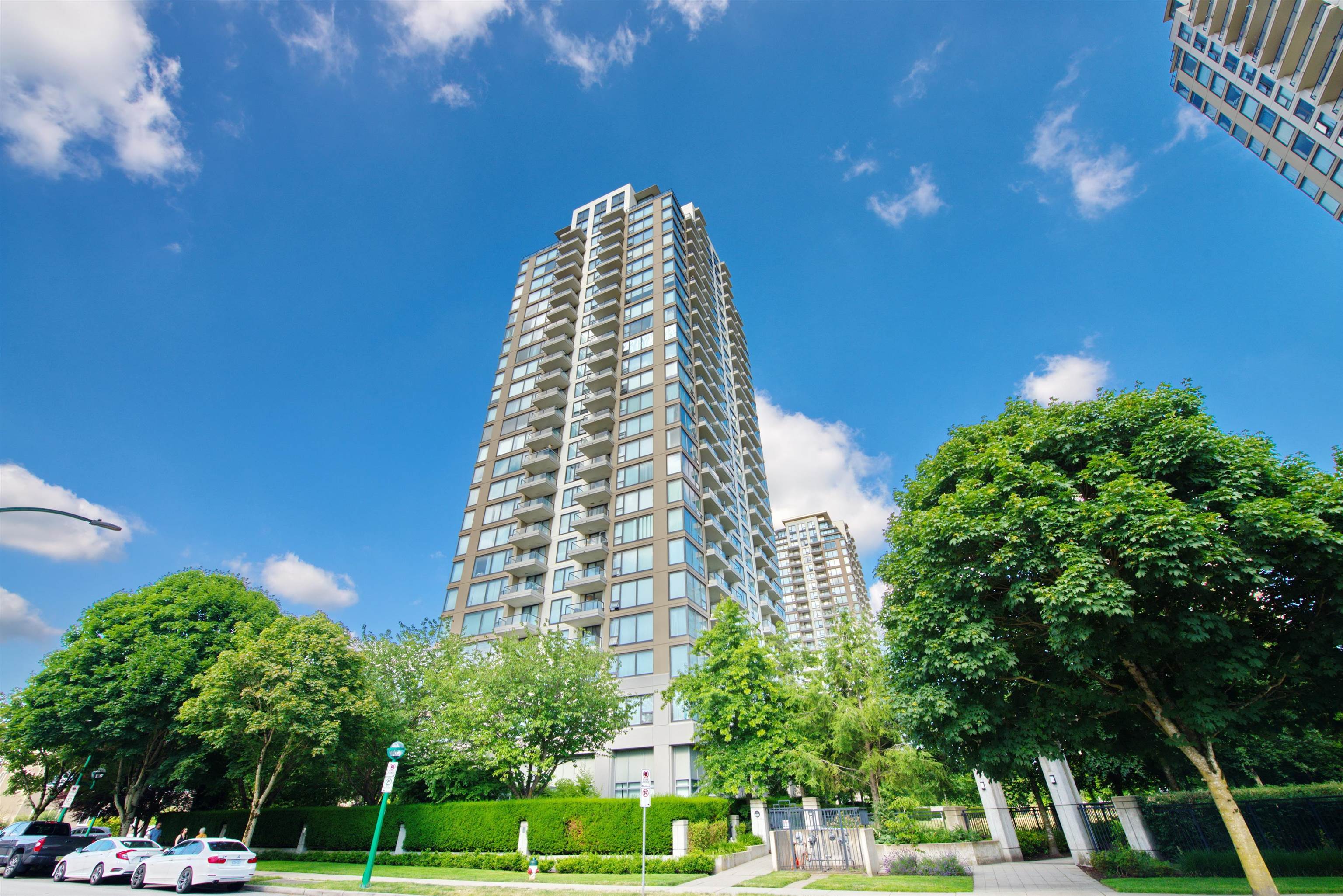 2802 7108 COLLIER STREET, R3027042, BC,