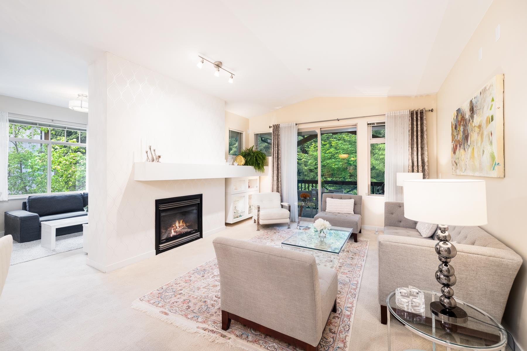 202 3125 CAPILANO CRESCENT, R3027215, BC,