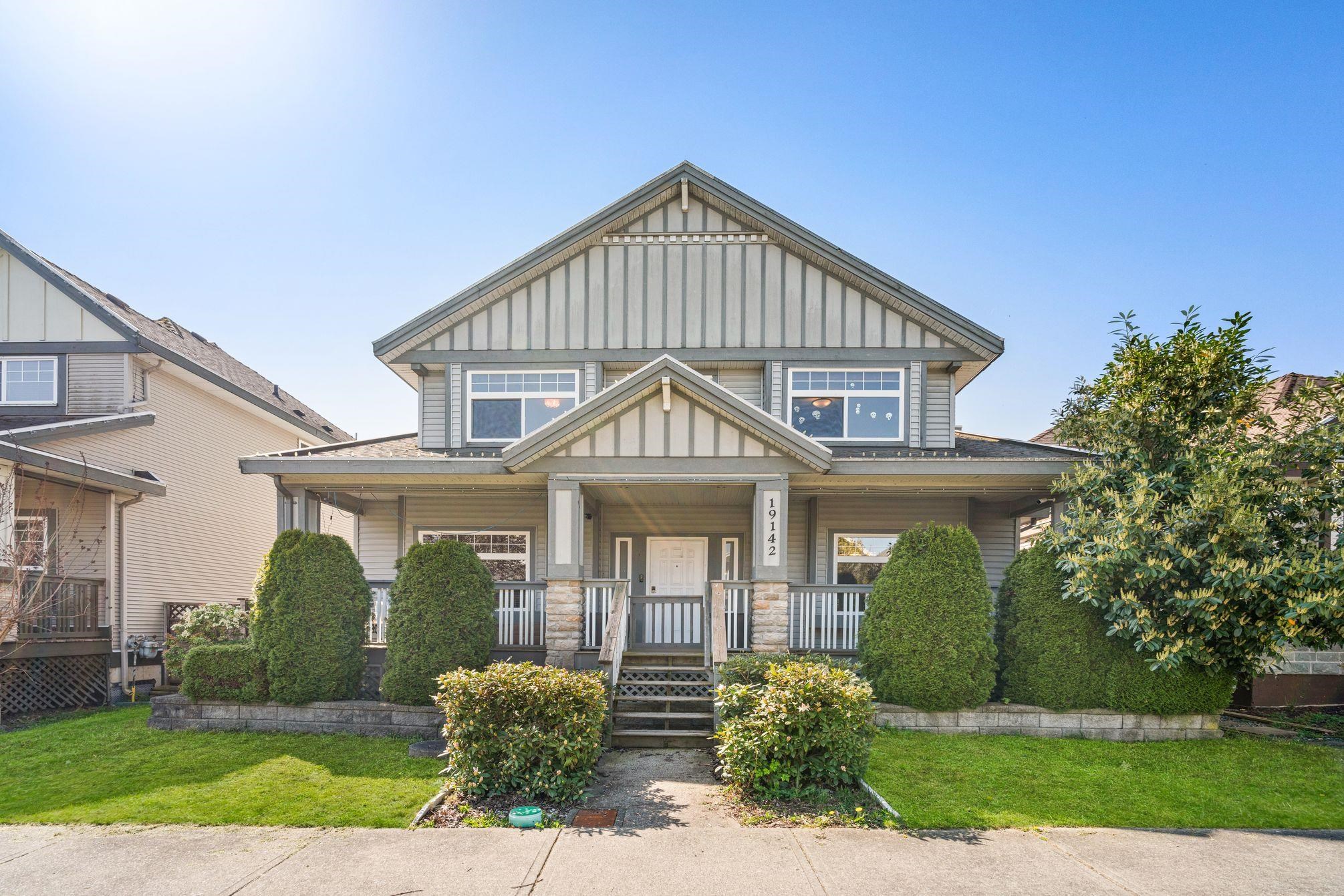 19142 69A AVENUE, Surrey BC V4N 0A5, R3027247, BC,