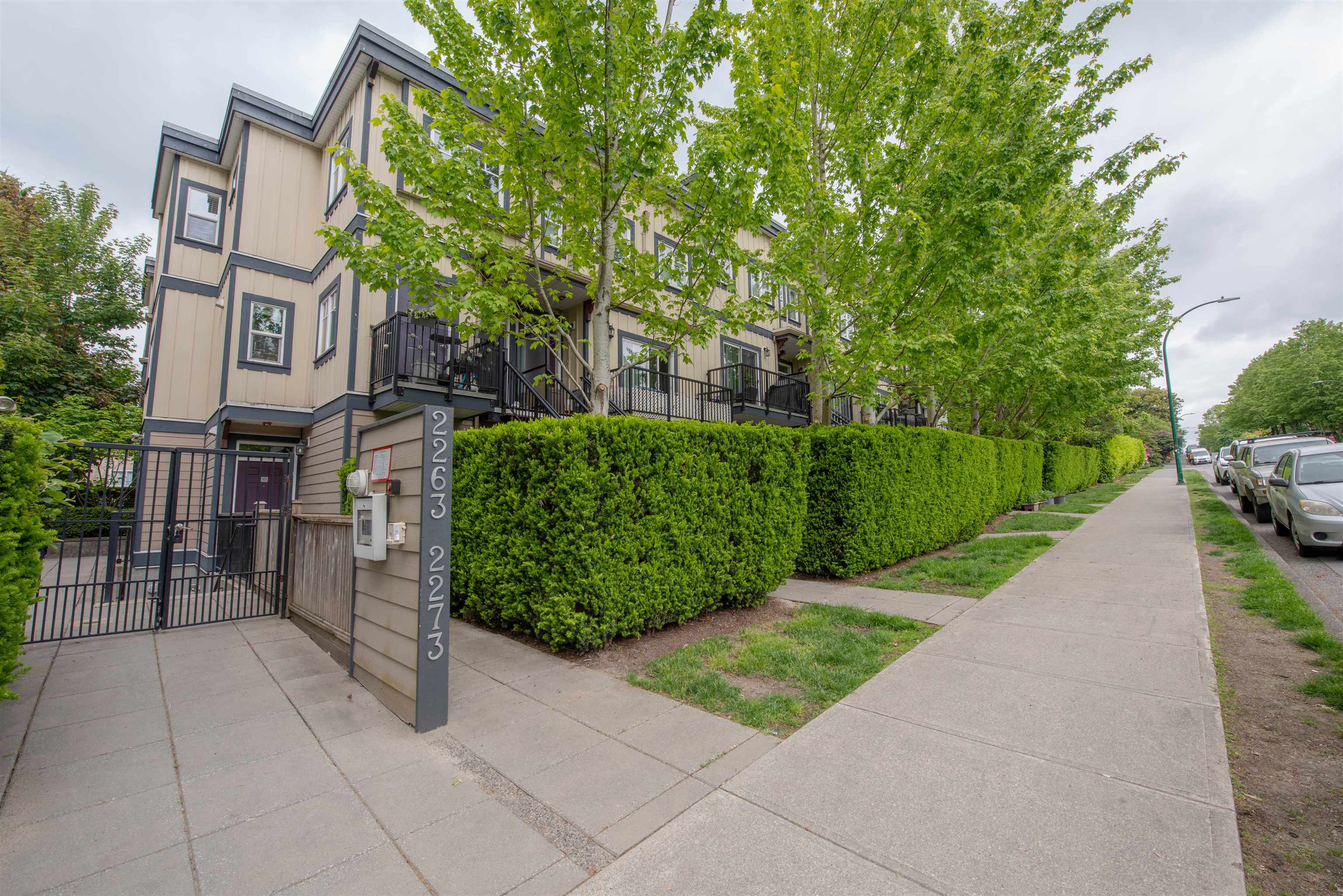 207 2263 TRIUMPH STREET, R3027283, BC,