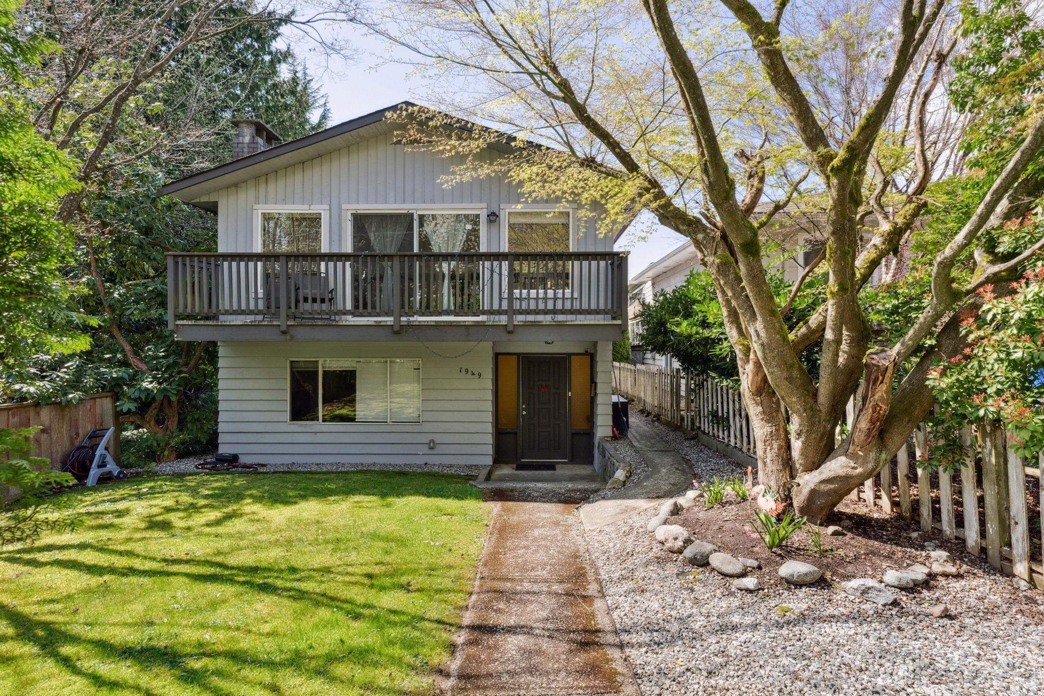 1949 MAHON AVENUE, North Vancouver BC V7M 2T4, R3027358, BC,