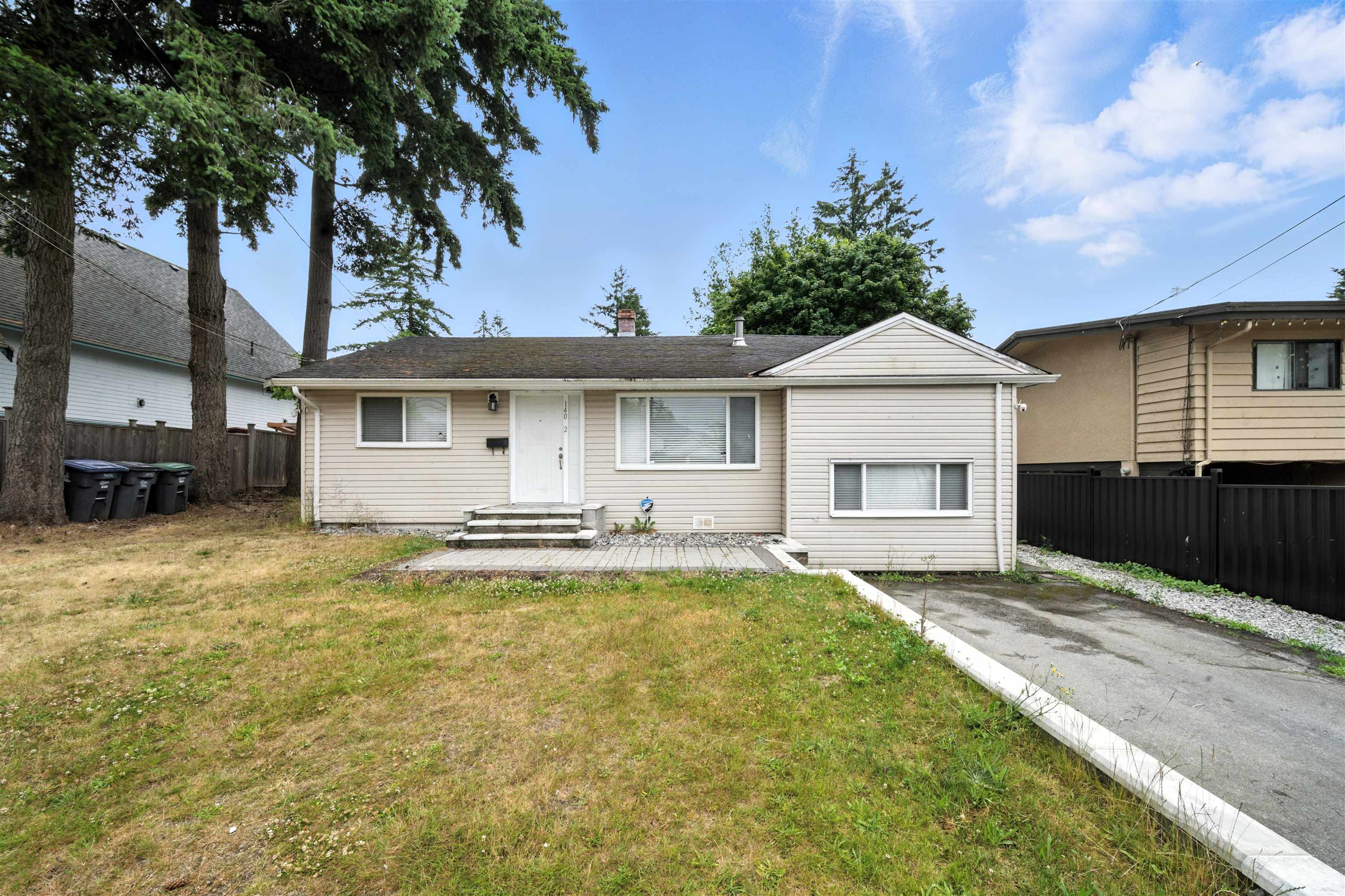14032 GROSVENOR ROAD, Surrey BC V3R 5G5, R3027407, BC,
