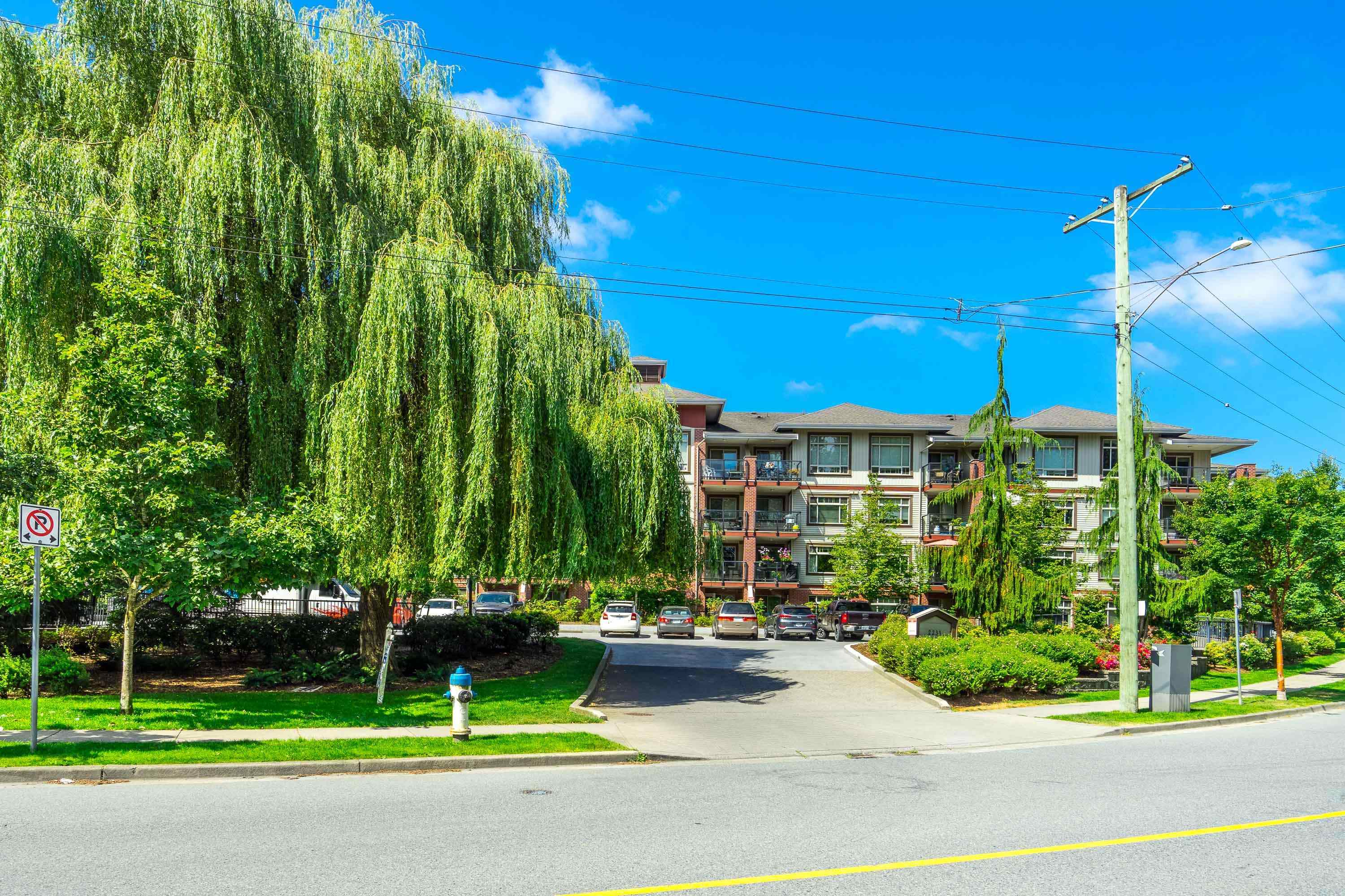 403 2233 MCKENZIE ROAD, R3027526, BC,