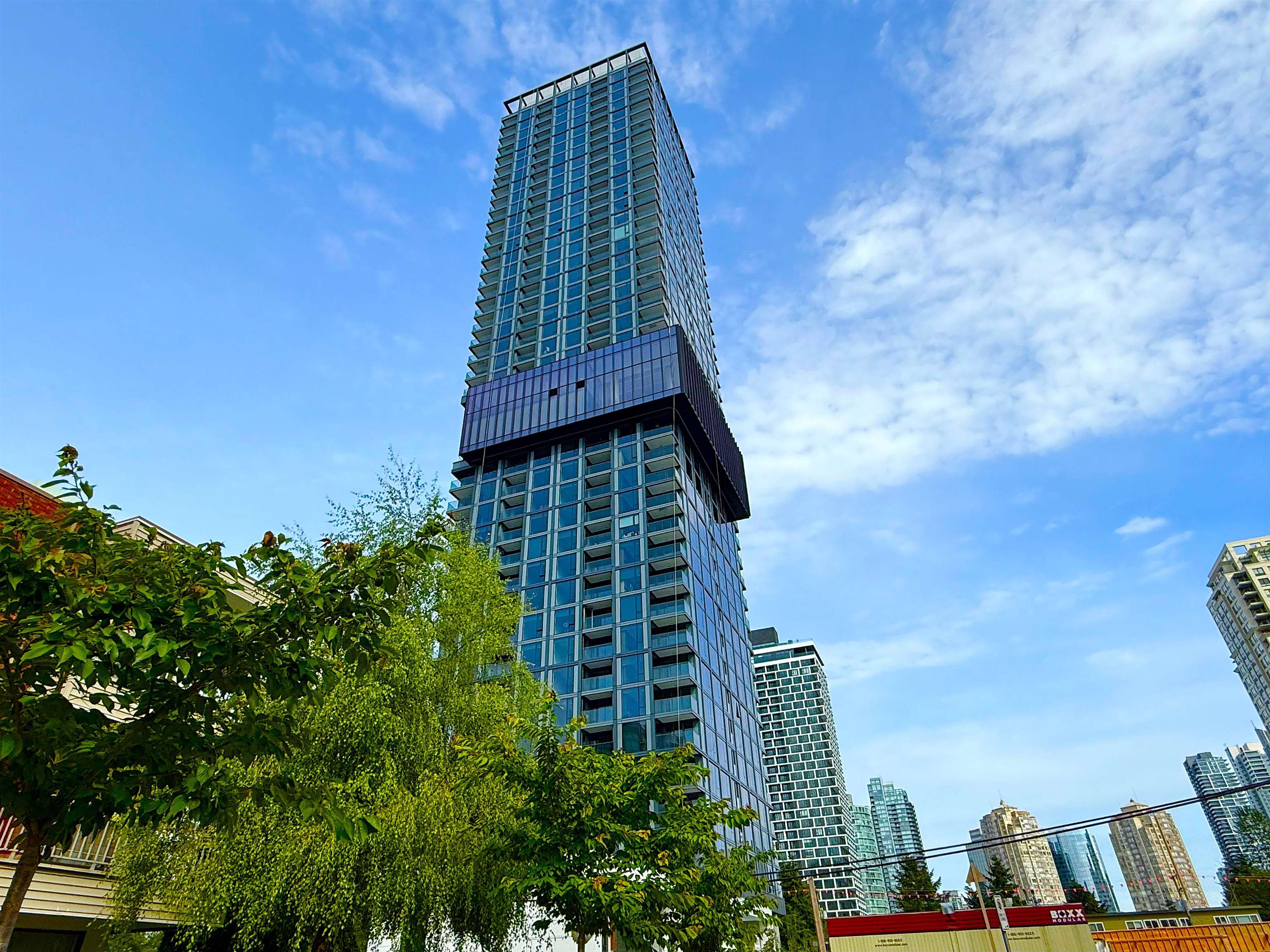 807 5987 WILSON AVENUE, R3027569, BC,