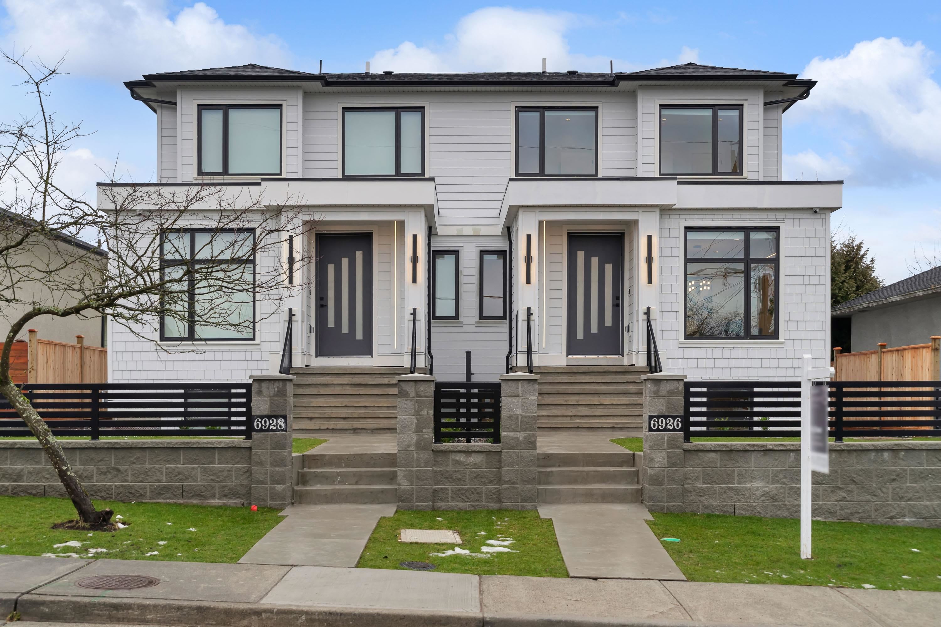 6926 CARNEGIE STREET, Burnaby BC V5B 1Y5, R3027754, BC,