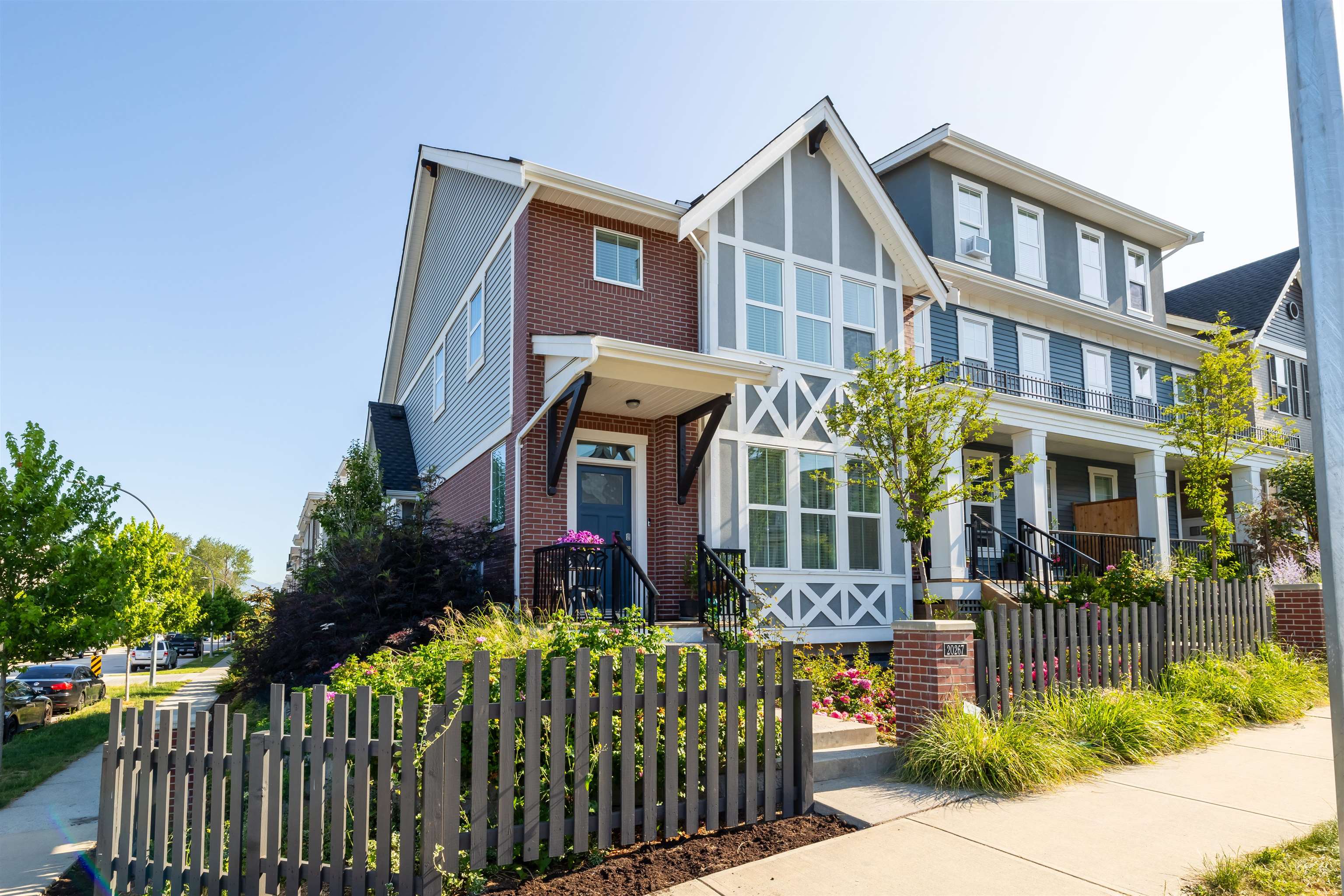 20267 82B AVENUE, Langley BC V2Y 0Y8, R3027792, BC,