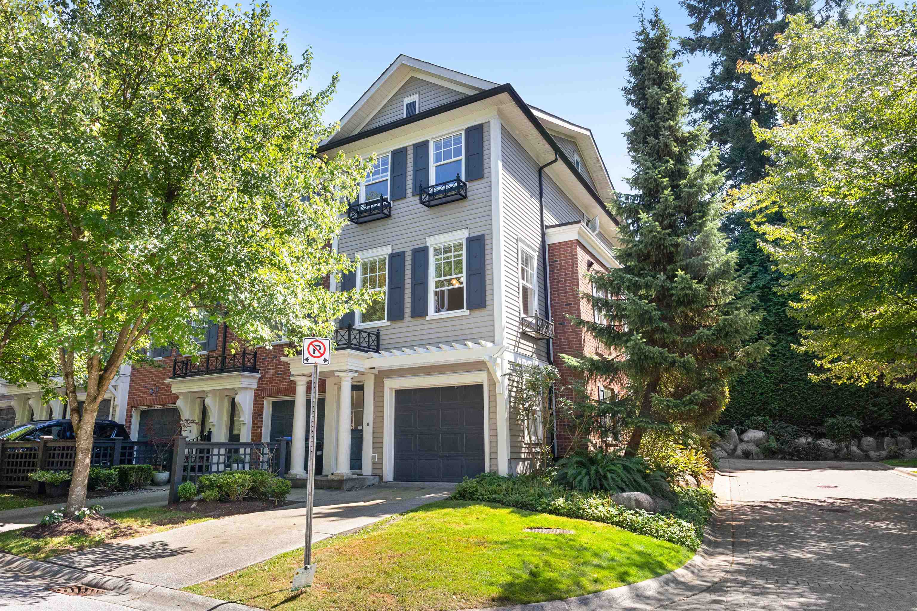 32 102 FRASER STREET, R3027816, BC,