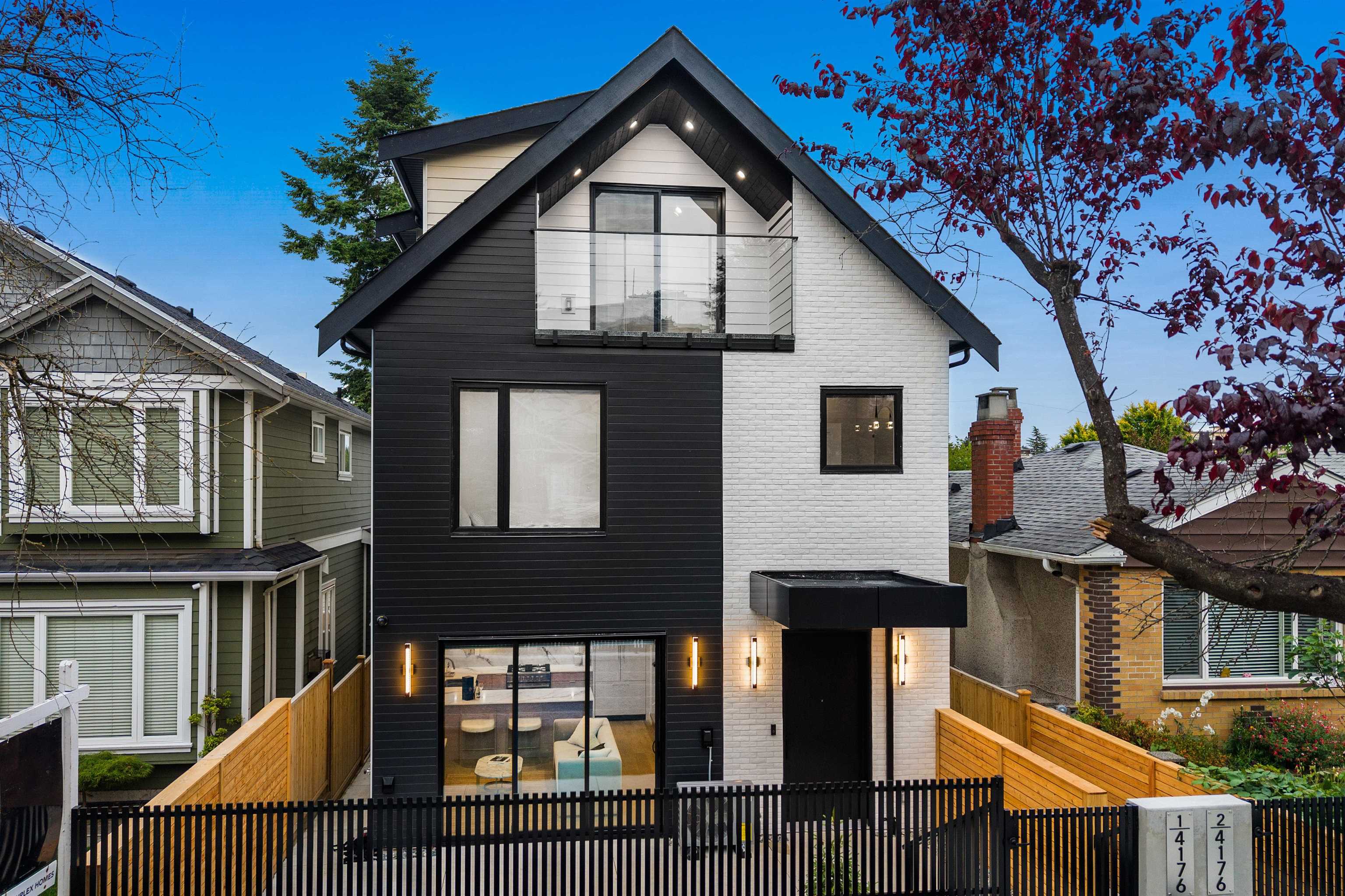 1 4176 BALKAN STREET, R3027831, BC,