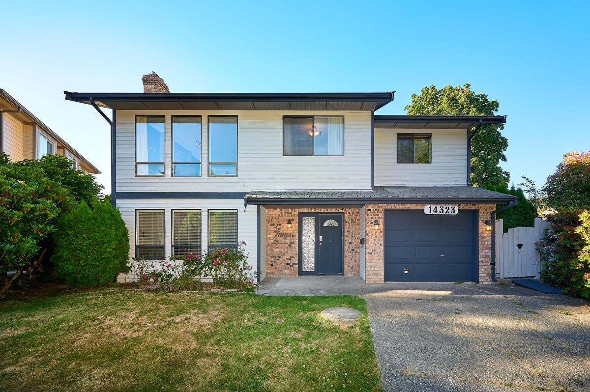 14323 18 AVENUE, Surrey BC V4A 7K1, R3027957, BC,