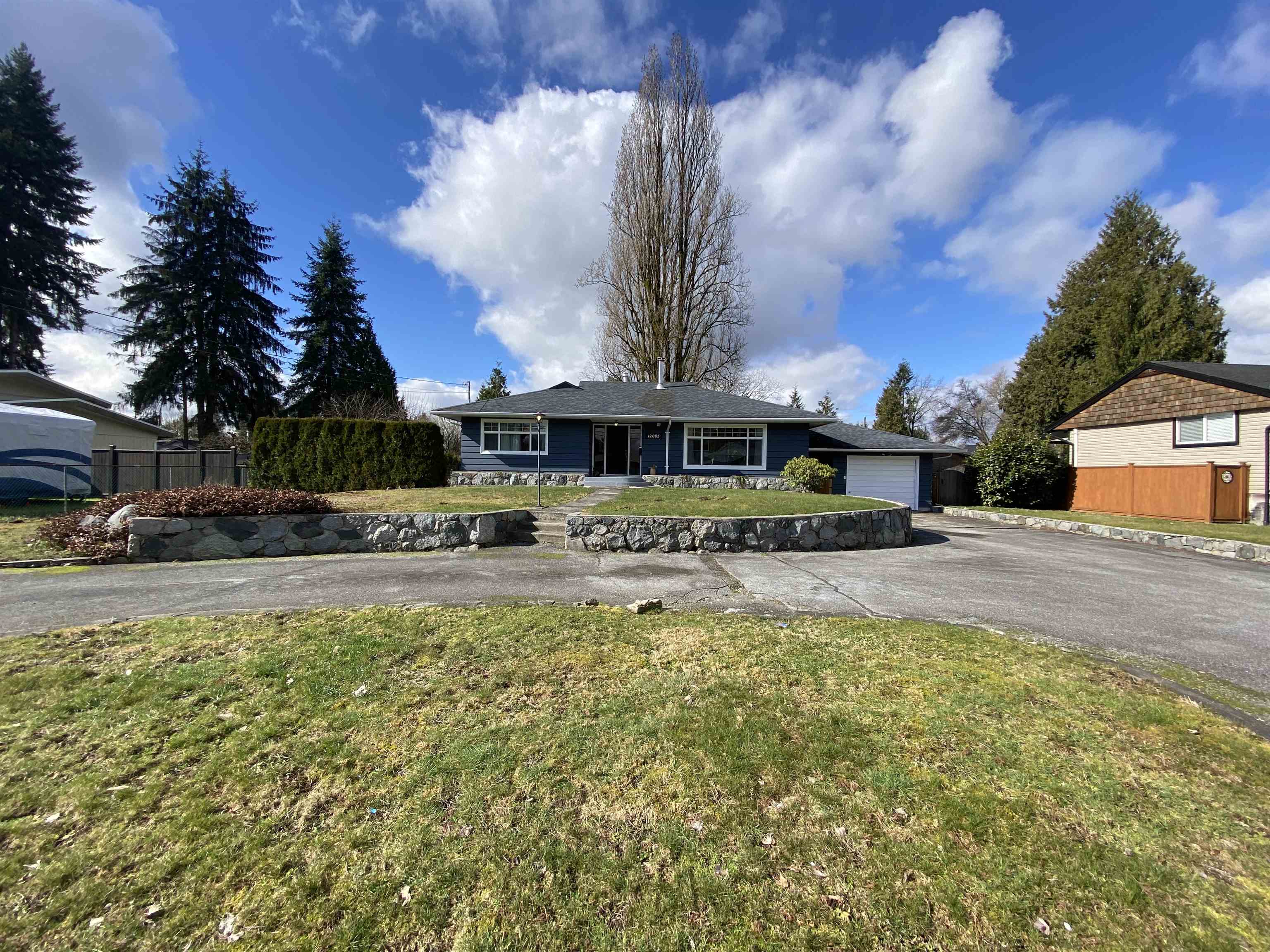 Basement Suite 12085 YORK STREET, R3027996, BC,