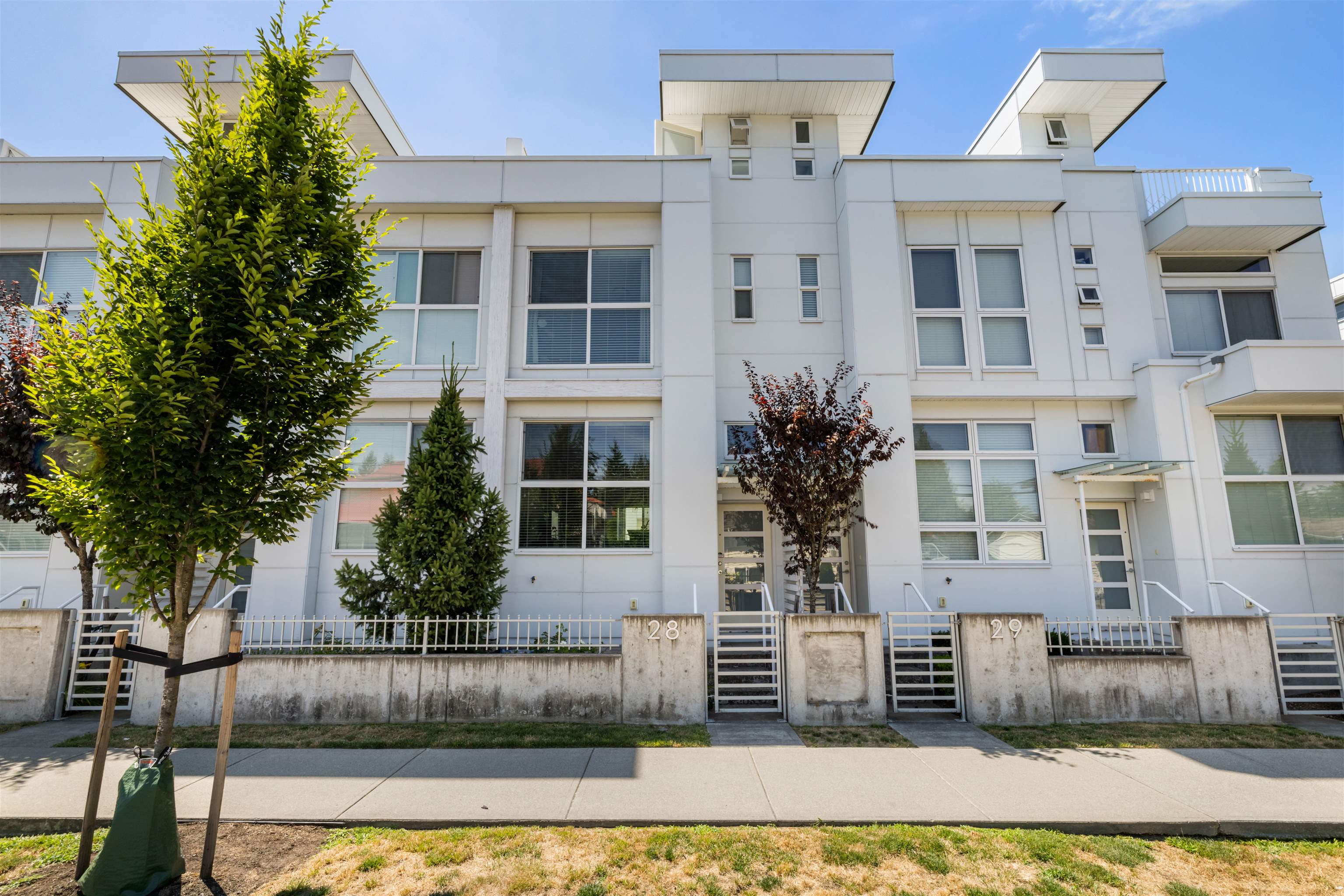 28 2505 WARE STREET, R3027997, BC,