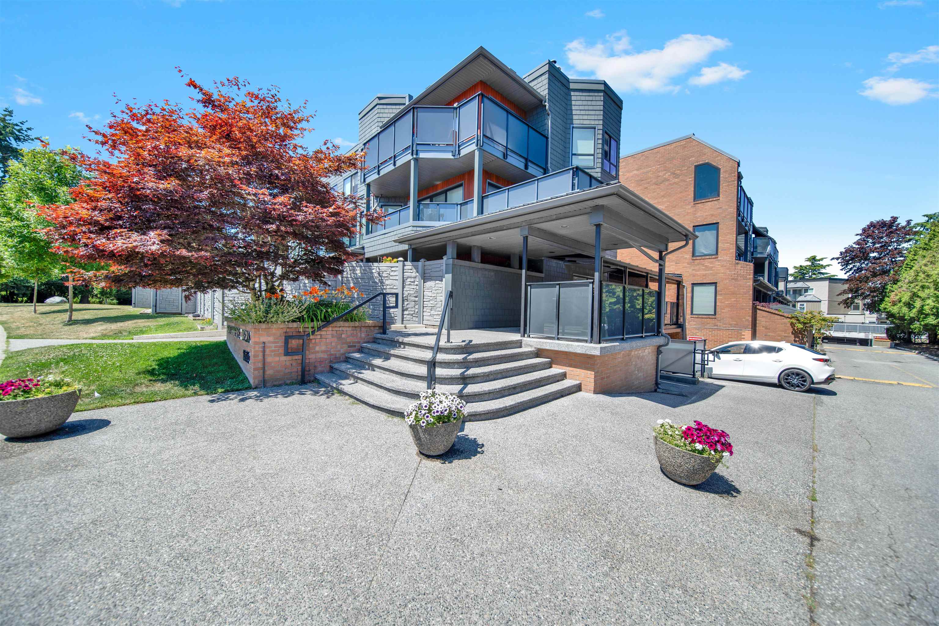 209 1830 SOUTHMERE CRESCENT, R3028008, BC,