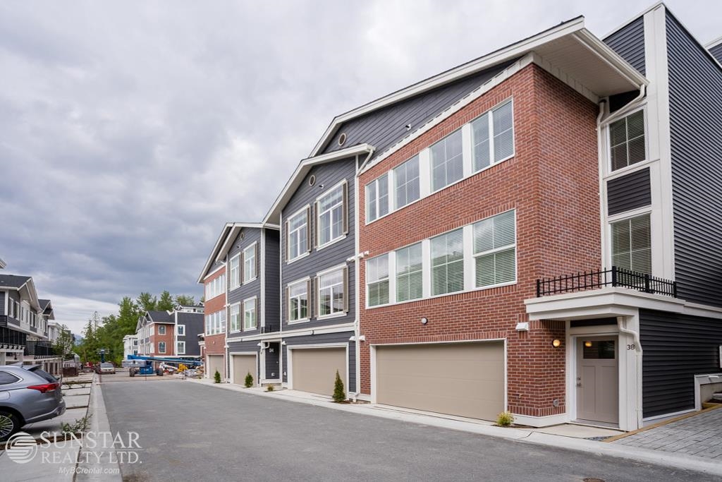 37 8371 202B STREET, R3028183, BC,