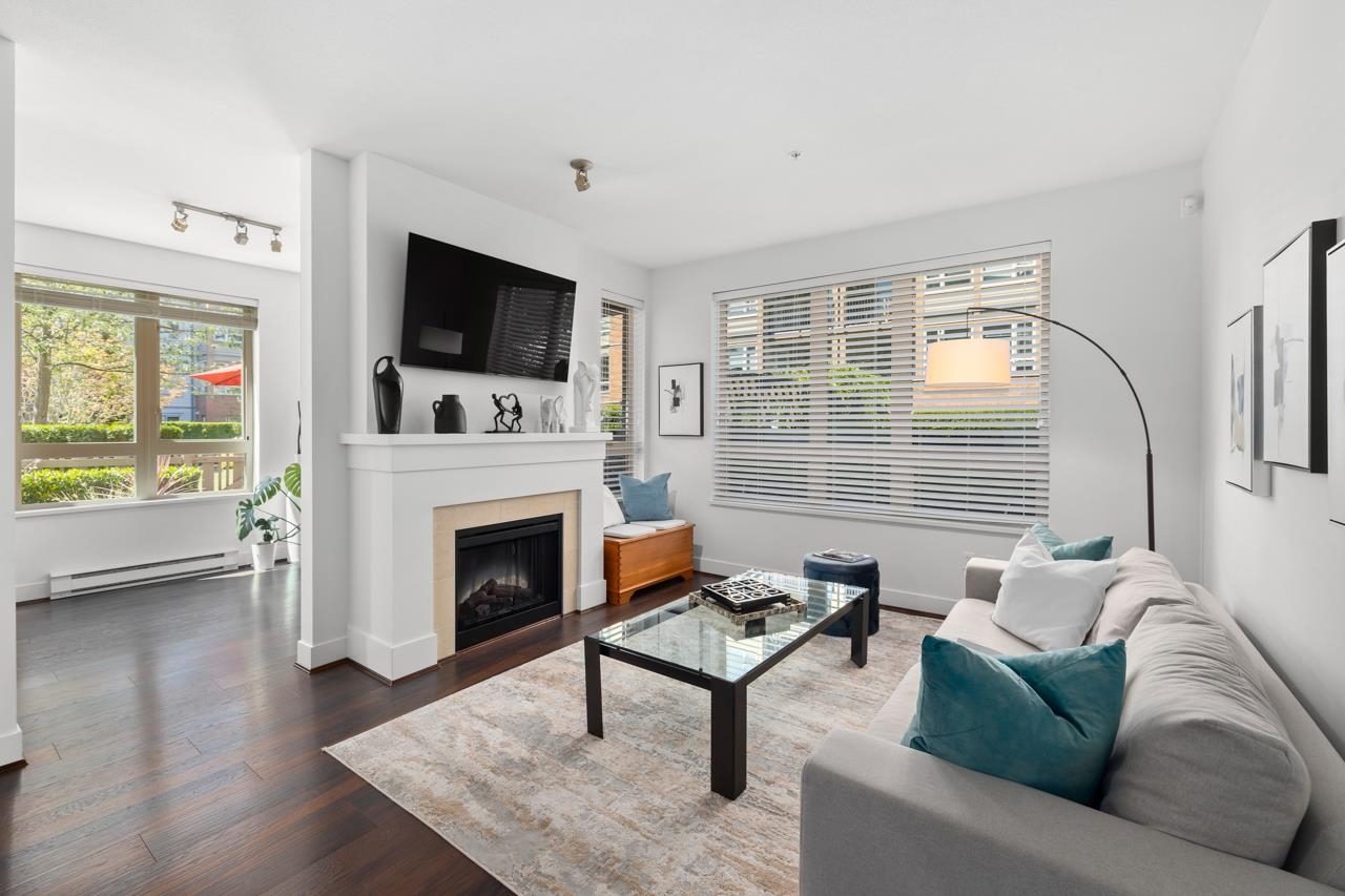 110 2601 WHITELEY COURT, R3028203, BC,