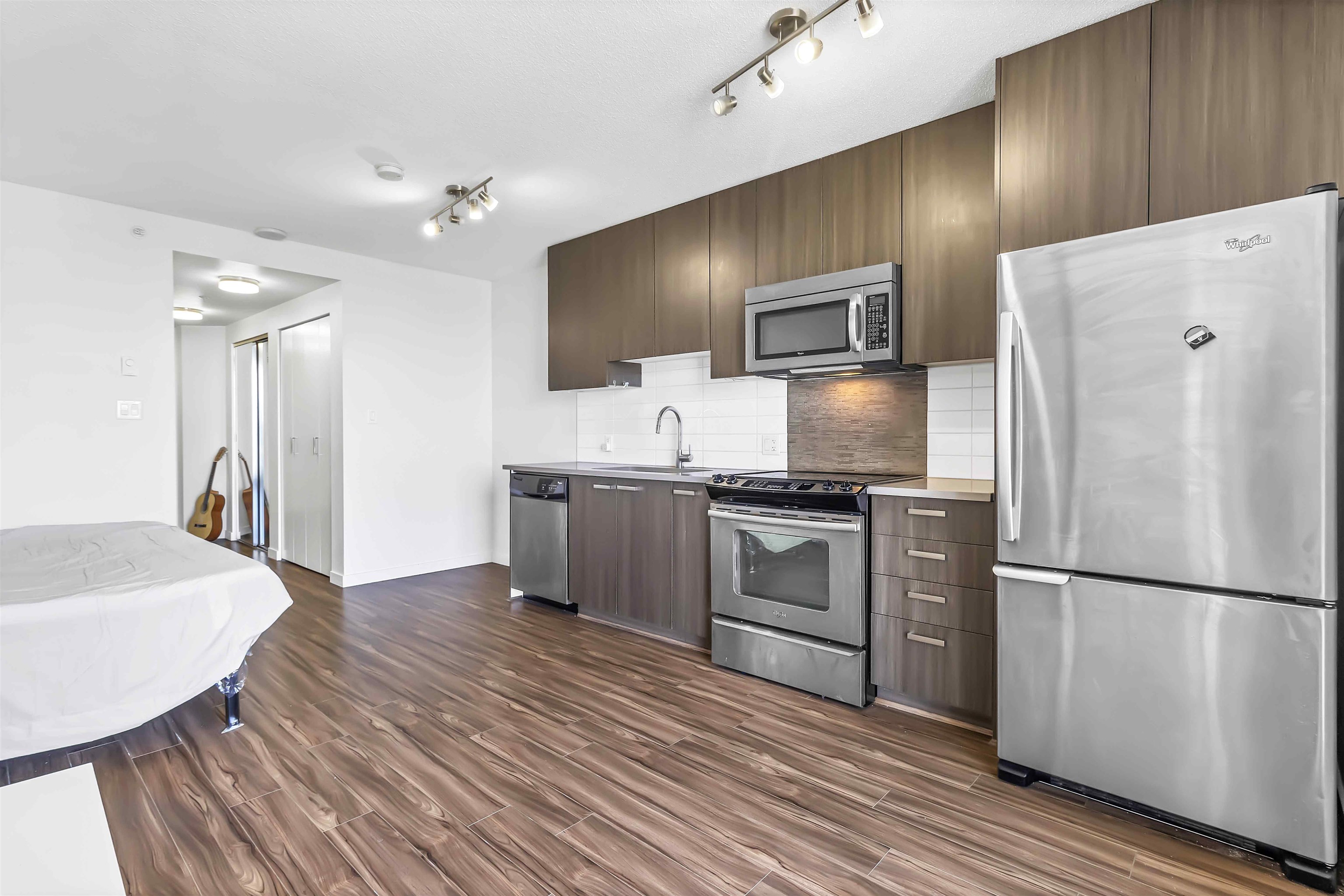 2703 13325 102A AVENUE, R3028313, BC,