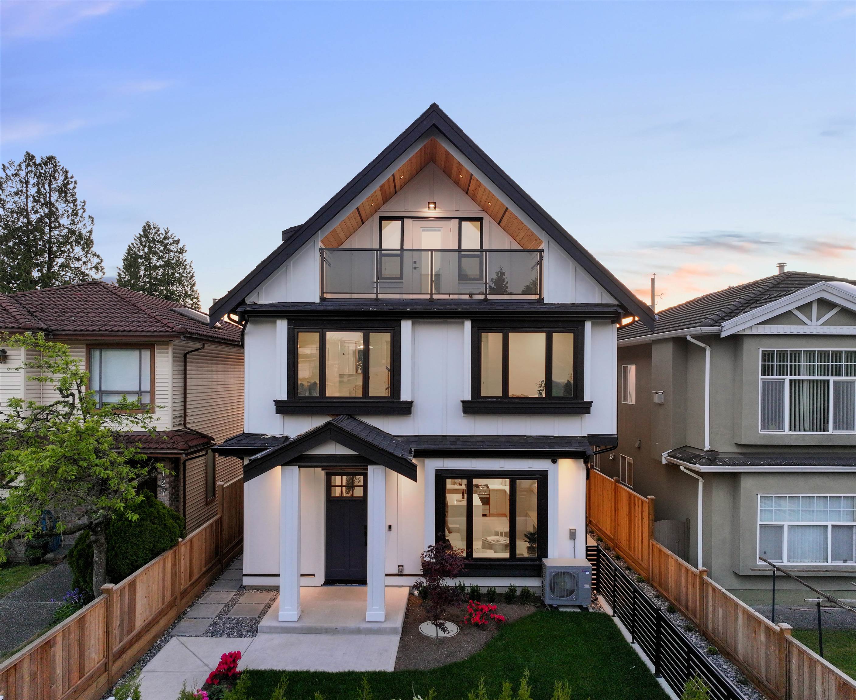 2 1259 RENFREW STREET, R3028321, BC,