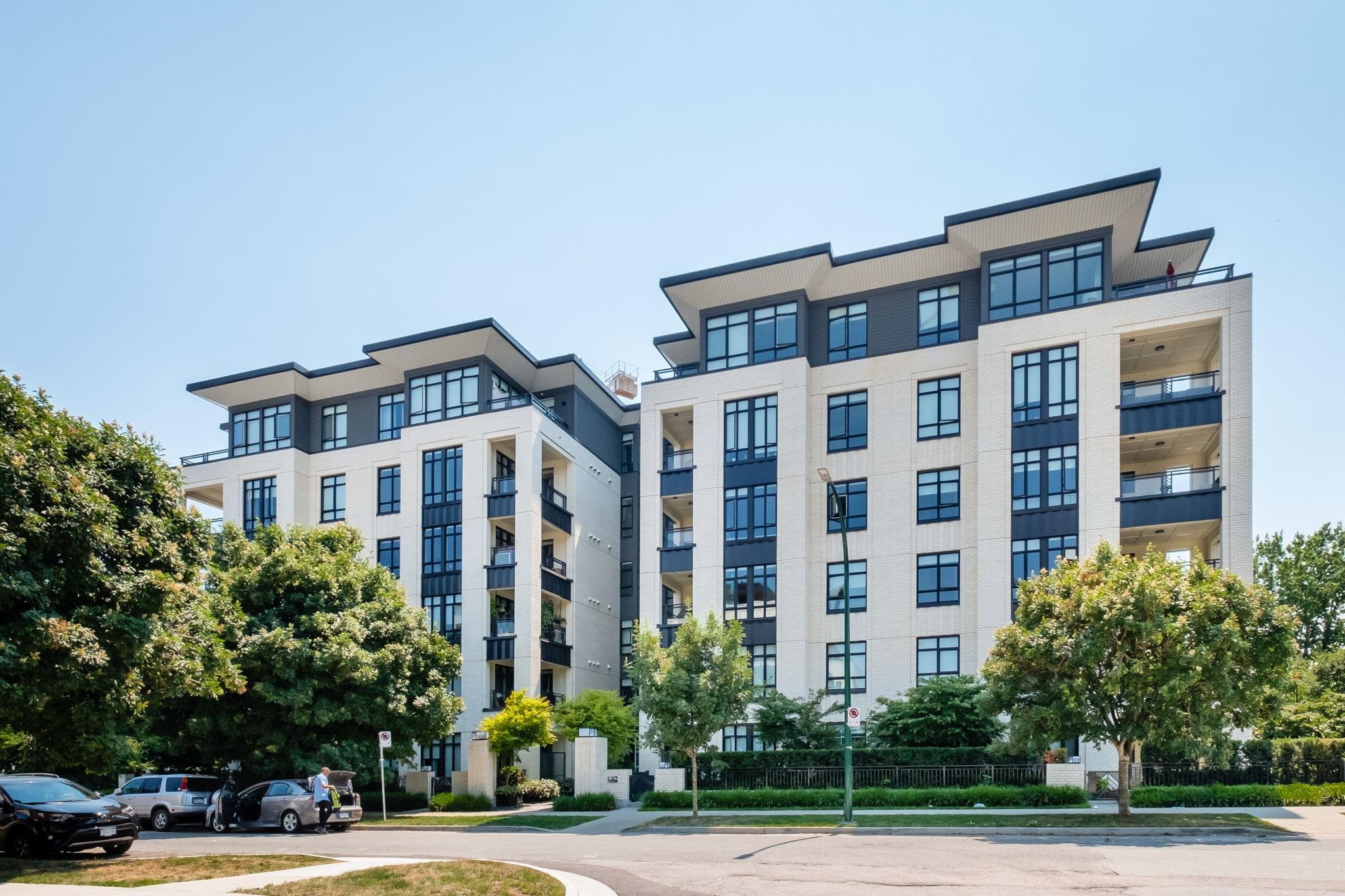 209 168 35TH AVENUE, R3028363, BC,