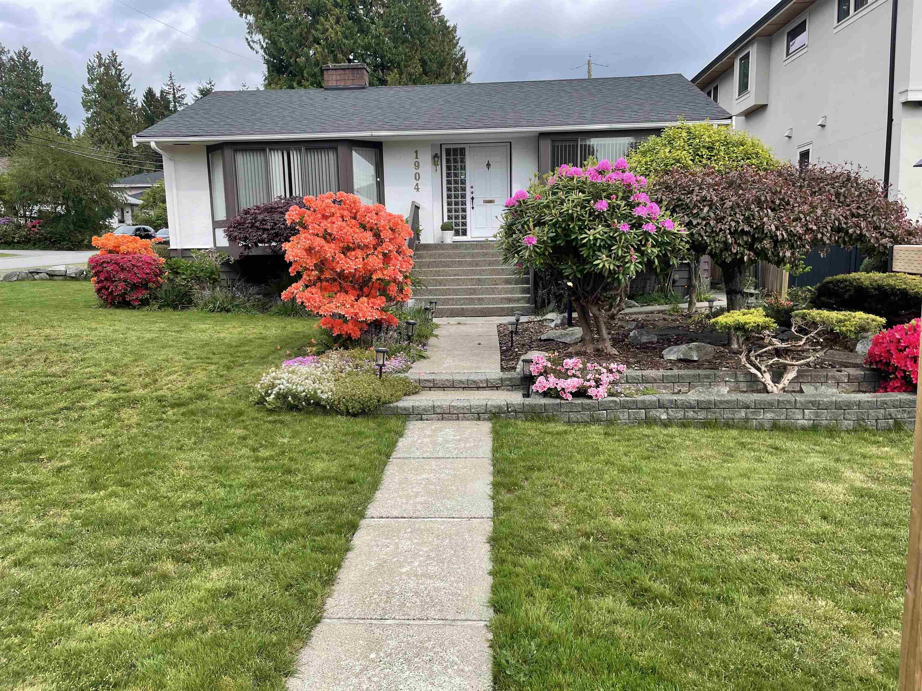 1904 CLIFF AVENUE, Burnaby BC V5A 2K8, R3028562, BC,
